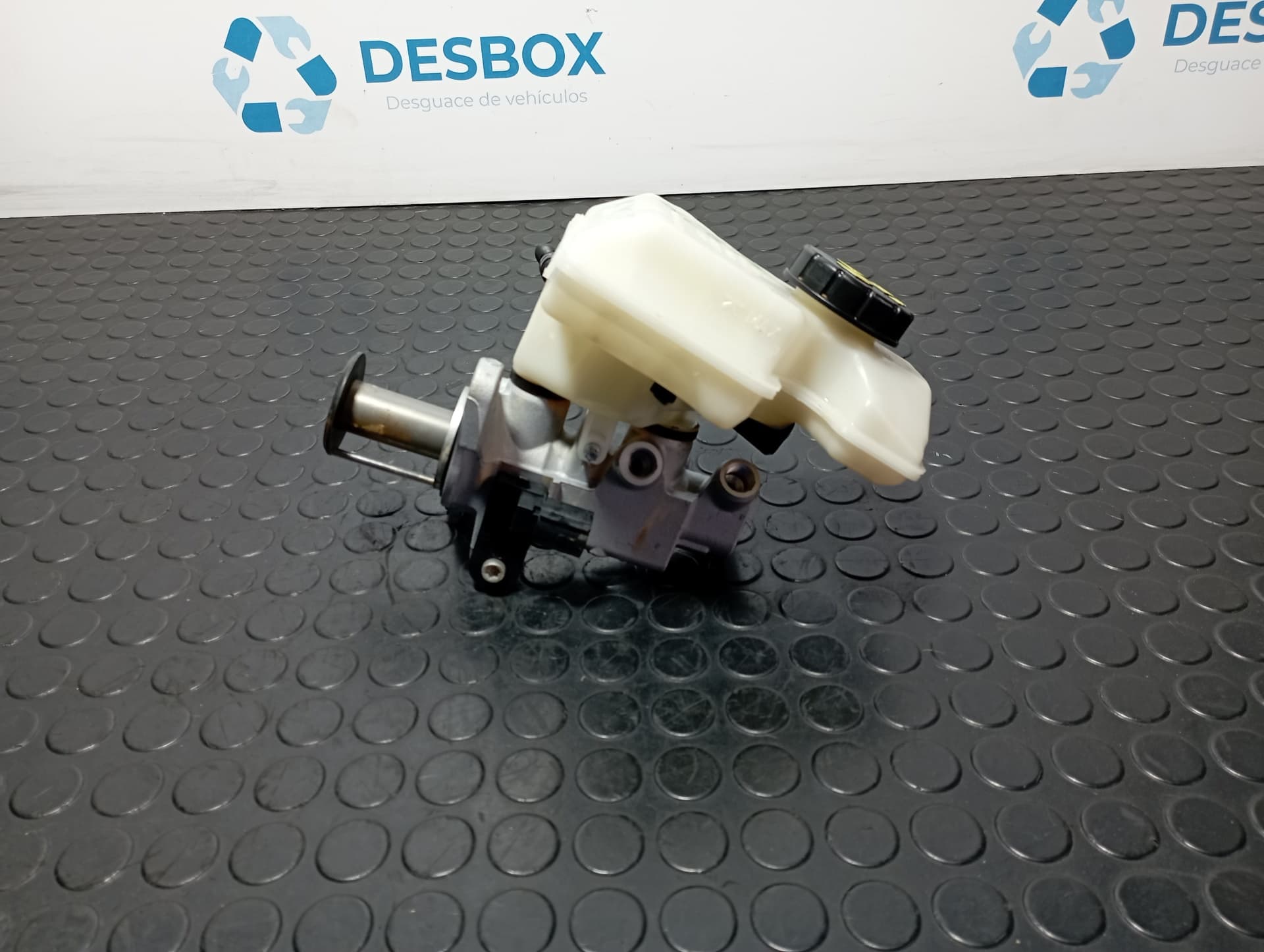 Recambio de BOMBA FRENO para VOLKSWAGEN POLO VI (AE1) * DLAC referencia OEM IAM 2Q1611301A - BLANCO