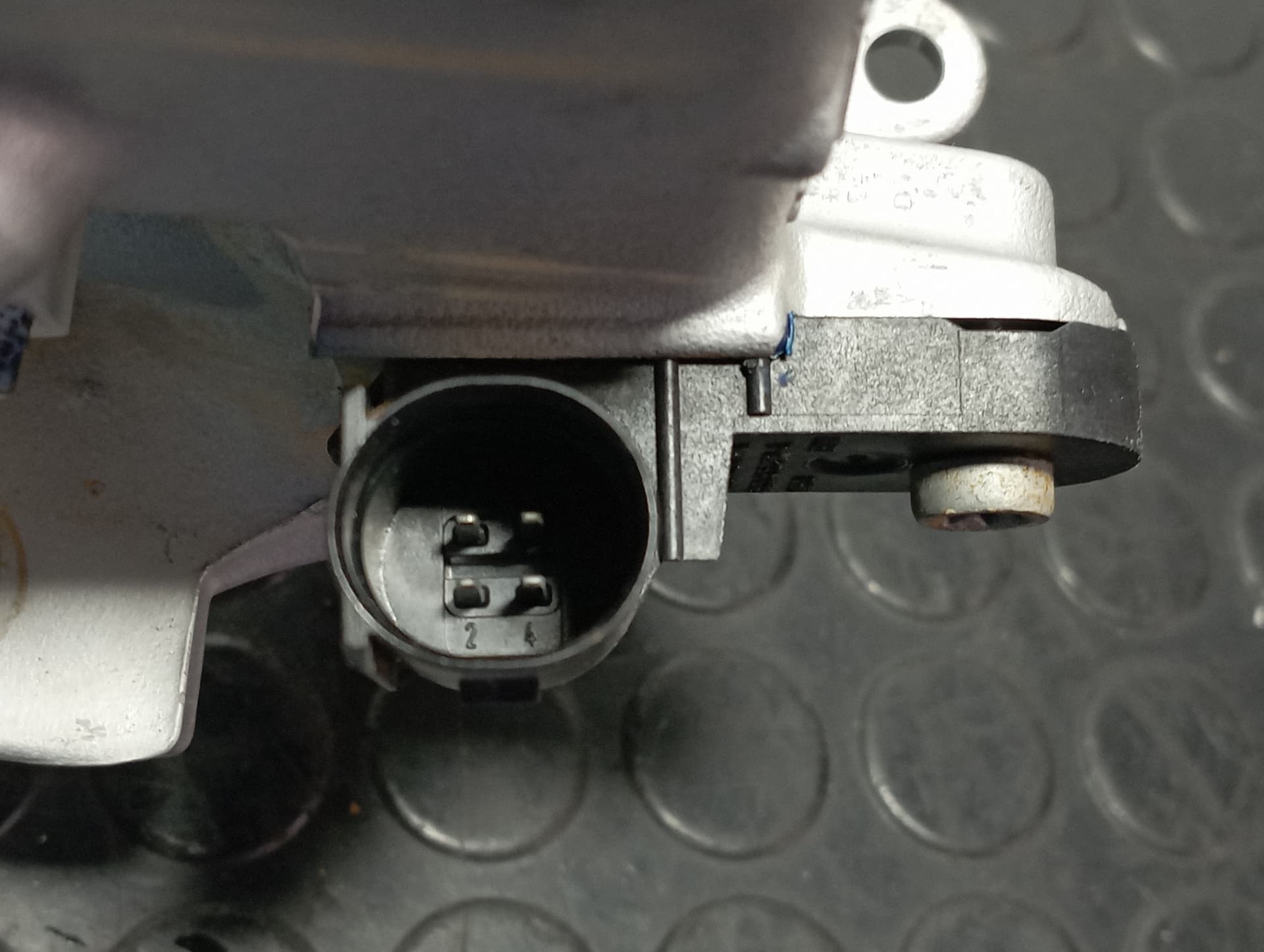 Recambio de BOMBA FRENO para VOLKSWAGEN POLO VI (AE1) * DLAC referencia OEM IAM 2Q1611301A - BLANCO 4