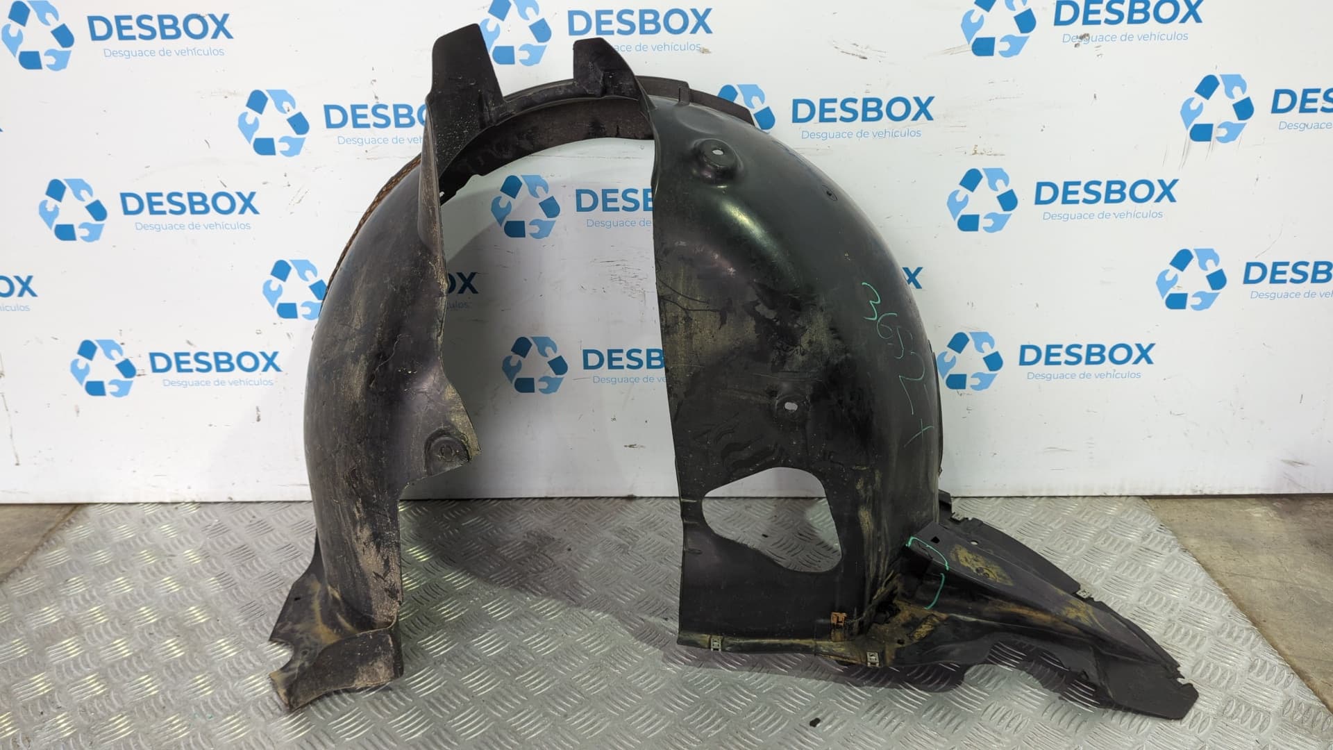 Recambio de PASO RUEDA DELANTERO IZQUIERDO para VOLKSWAGEN POLO VI (AE1) * DLAC referencia OEM IAM 2G0805911D - BLANCO