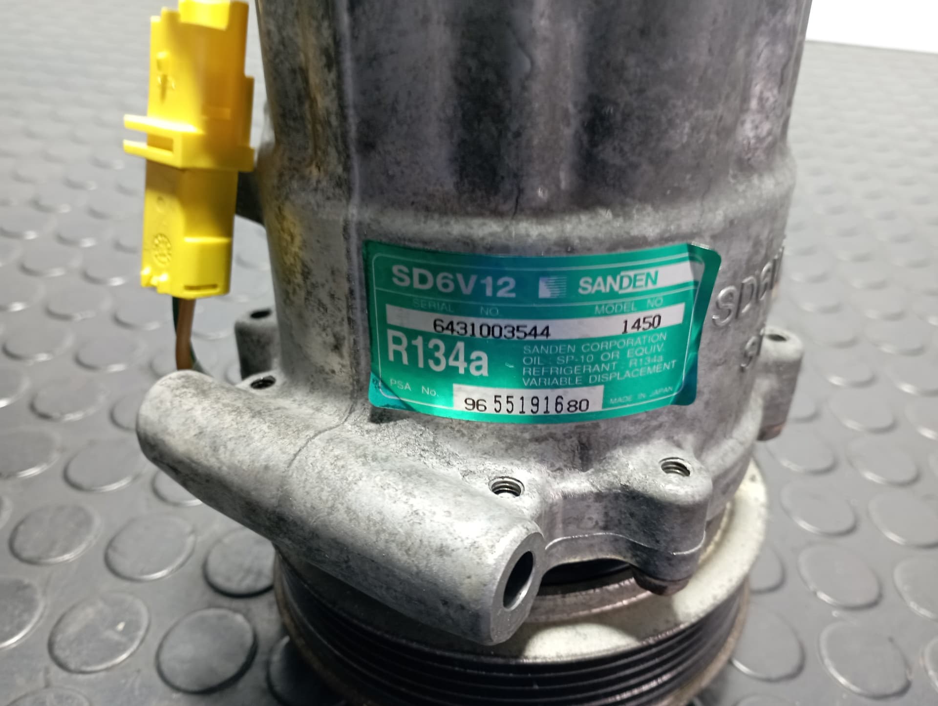Recambio de COMPRESOR AIRE ACONDICIONADO para CITROEN C2 8HZ referencia OEM IAM 9655191680 - NEGRO 3
