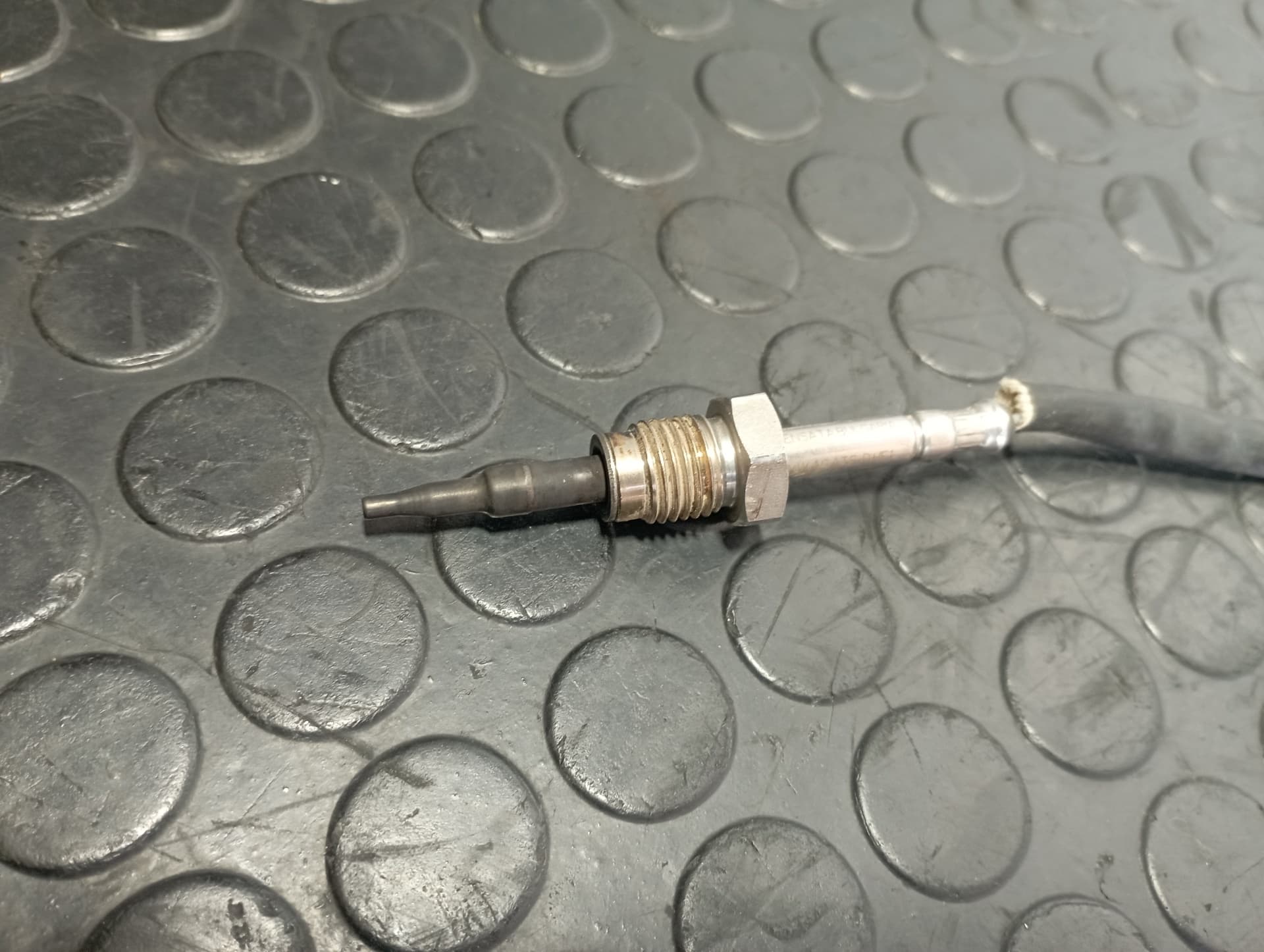 Recambio de SENSOR para AUDI A4 BERLINA (8W2) 2.0 TDI DEUA referencia OEM IAM 6X0973802A - BLANCO 2