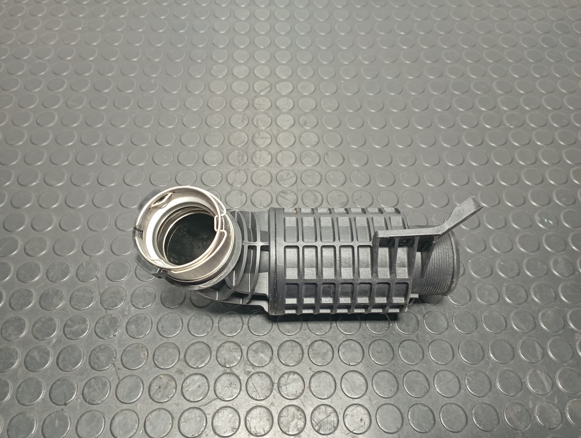 Recambio de TUBO para BMW SERIE X1 (F48) X1 SDRIVE 18D B47C20A referencia OEM IAM MGW00444CTM - BLANCO 2