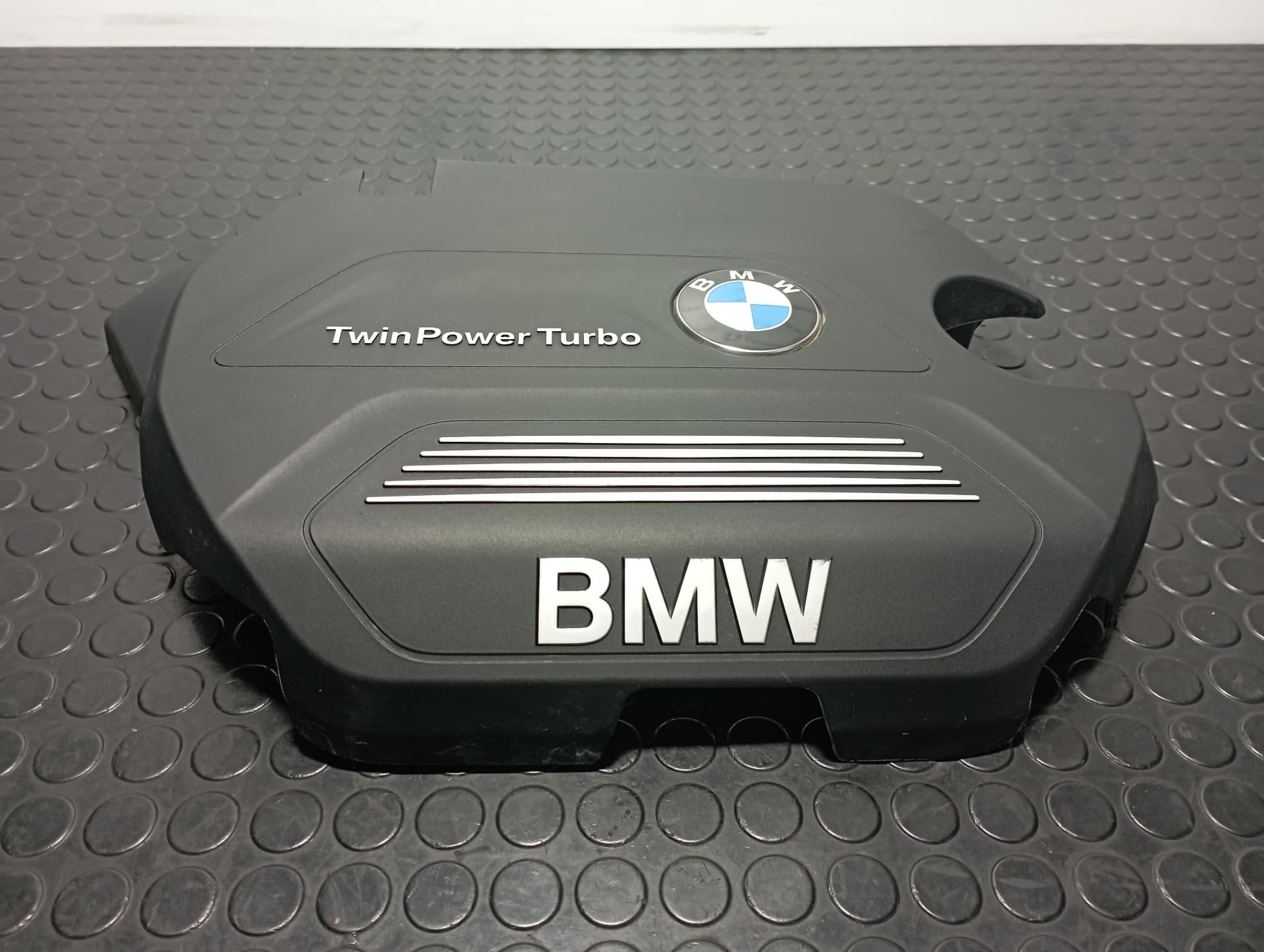 Recambio de TAPA MOTOR para BMW SERIE X1 (F48) X1 SDRIVE 18D B47C20A referencia OEM IAM 8514199 - BLANCO