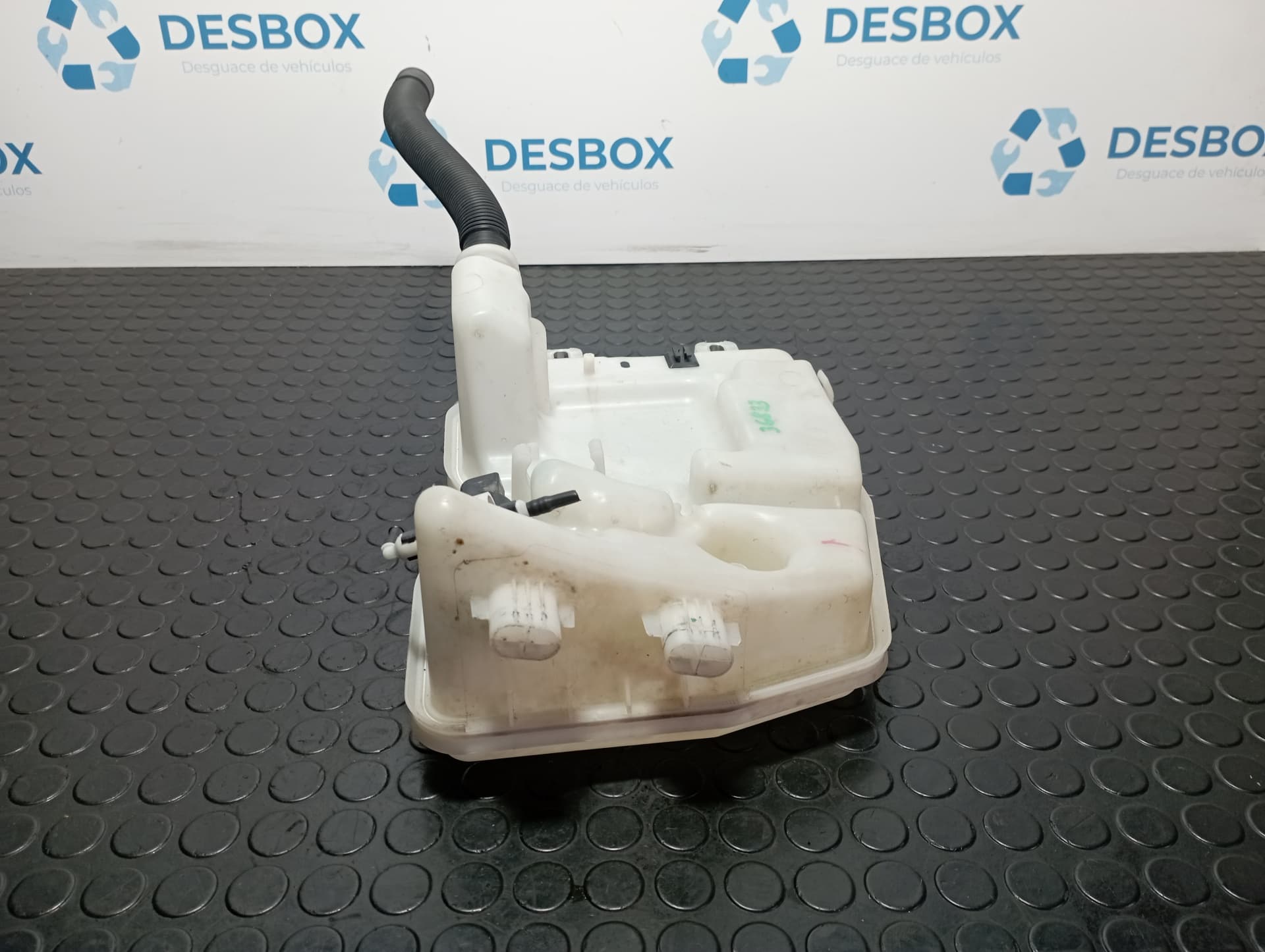 Recambio de DEPOSITO LIMPIA para BMW SERIE X1 (F48) X1 SDRIVE 18D B47C20A referencia OEM IAM 61667331418 - BLANCO