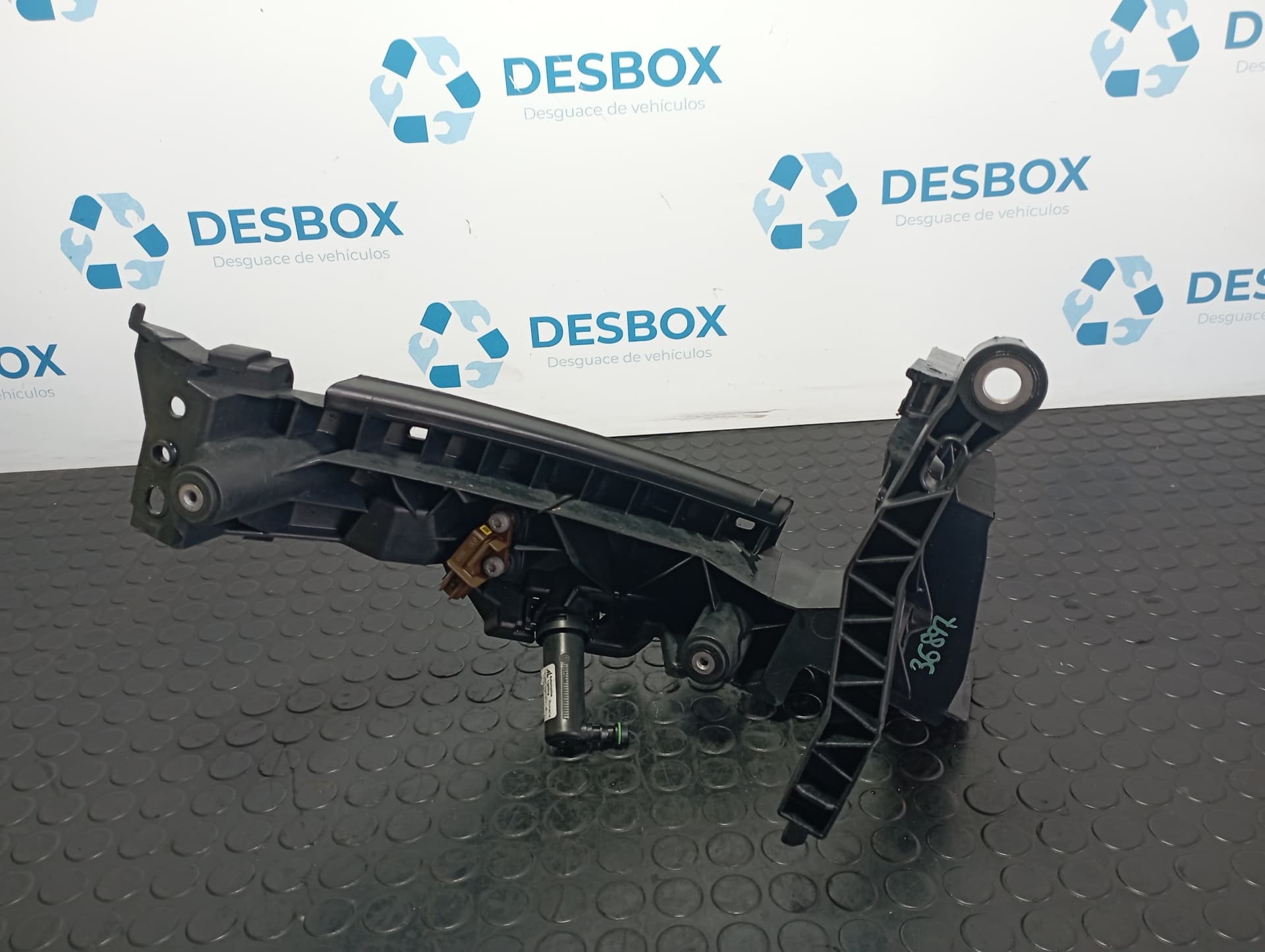 Recambio de SOPORTE FARO IZQUIERDO para AUDI Q5 (8R) Q5 2.0 TDI CGL referencia OEM IAM 8R0805607 - NEGRO 4