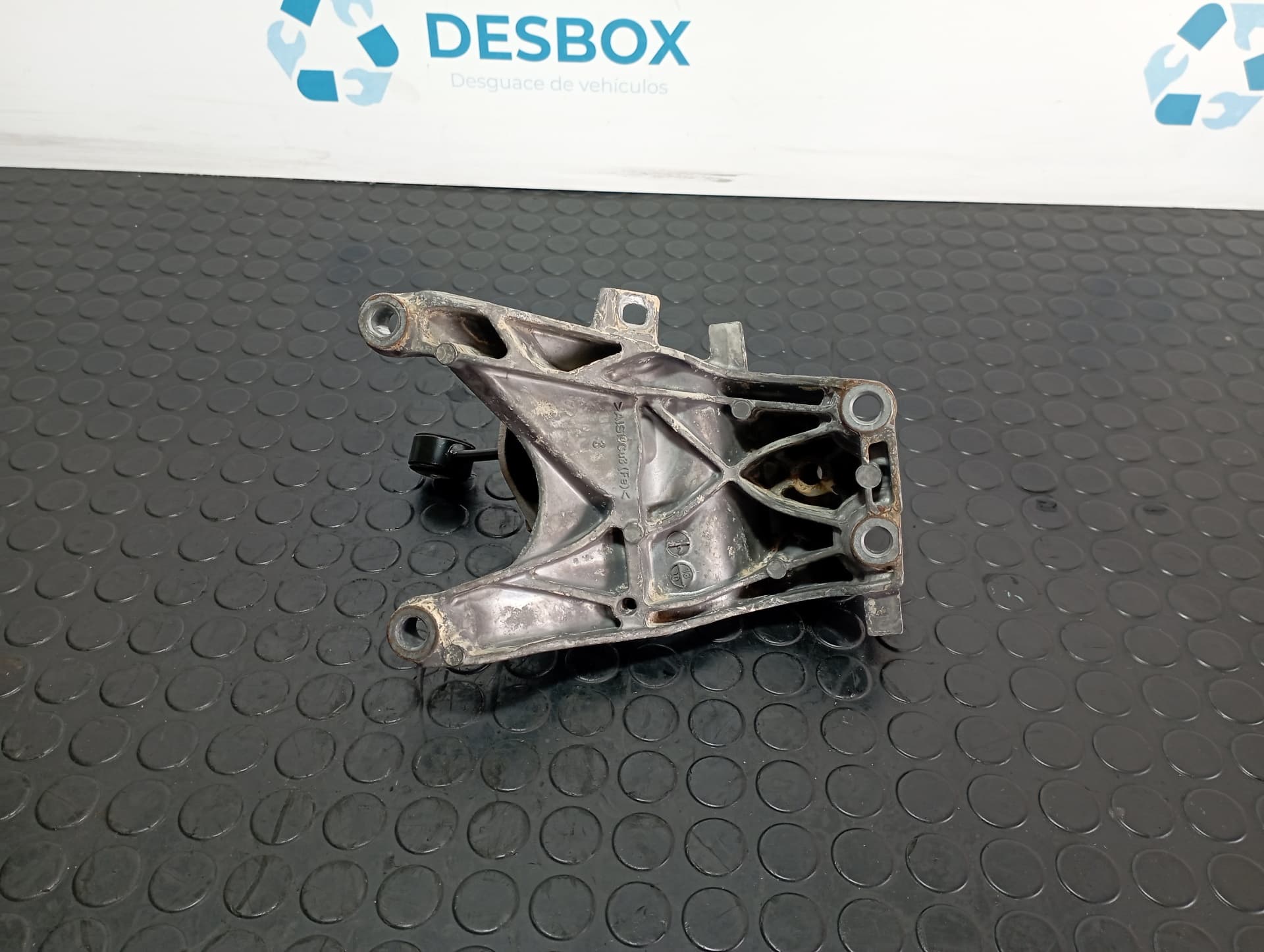 Recambio de SOPORTE MOTOR para AUDI A4 BERLINA (8W2) 2.0 TDI DEUA referencia OEM IAM 4M0199308AD - BLANCO 2