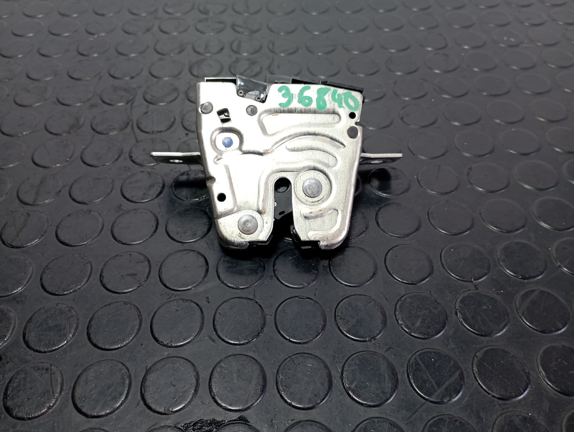 Recambio de CERRADURA MALETERO / PORTON para MERCEDES-BENZ CLASE A (W176) 2.2 651930 referencia OEM IAM A0997400200 - BLANCO