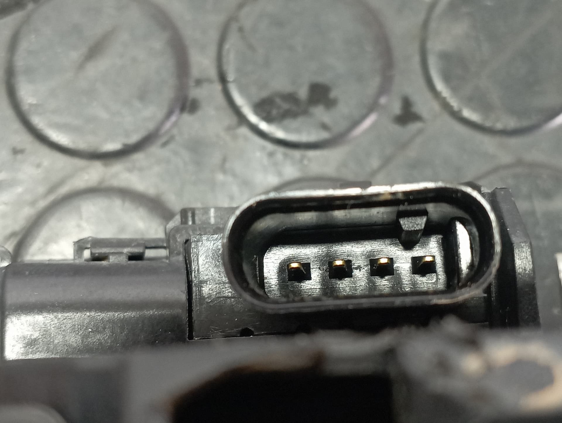 Recambio de CERRADURA MALETERO / PORTON para MERCEDES-BENZ CLASE A (W176) 2.2 651930 referencia OEM IAM A0997400200 - BLANCO 4