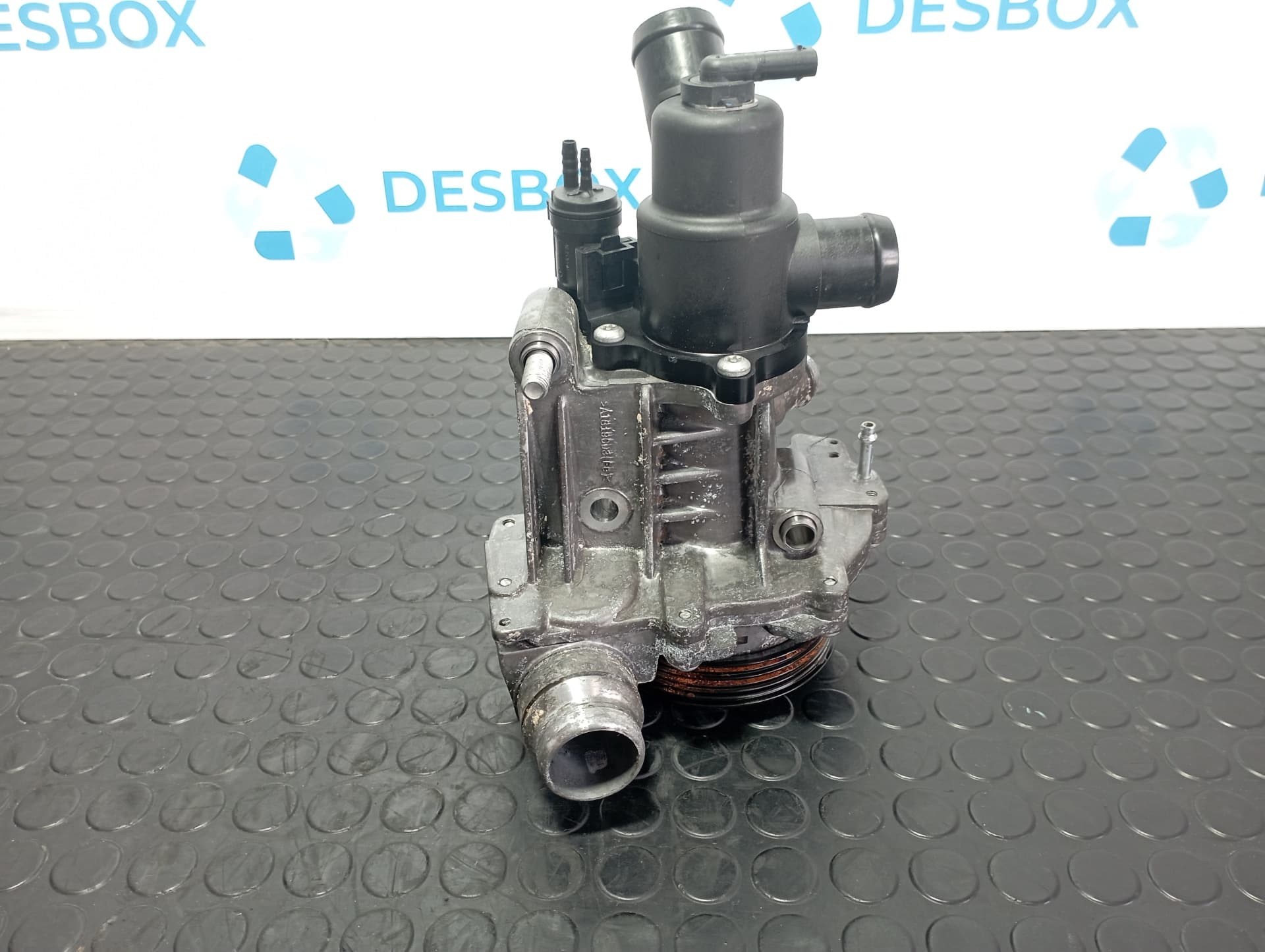 Recambio de BOMBA AGUA para MERCEDES-BENZ CLASE A (W176) 2.2 651930 referencia OEM IAM A6512000501 - BLANCO 5