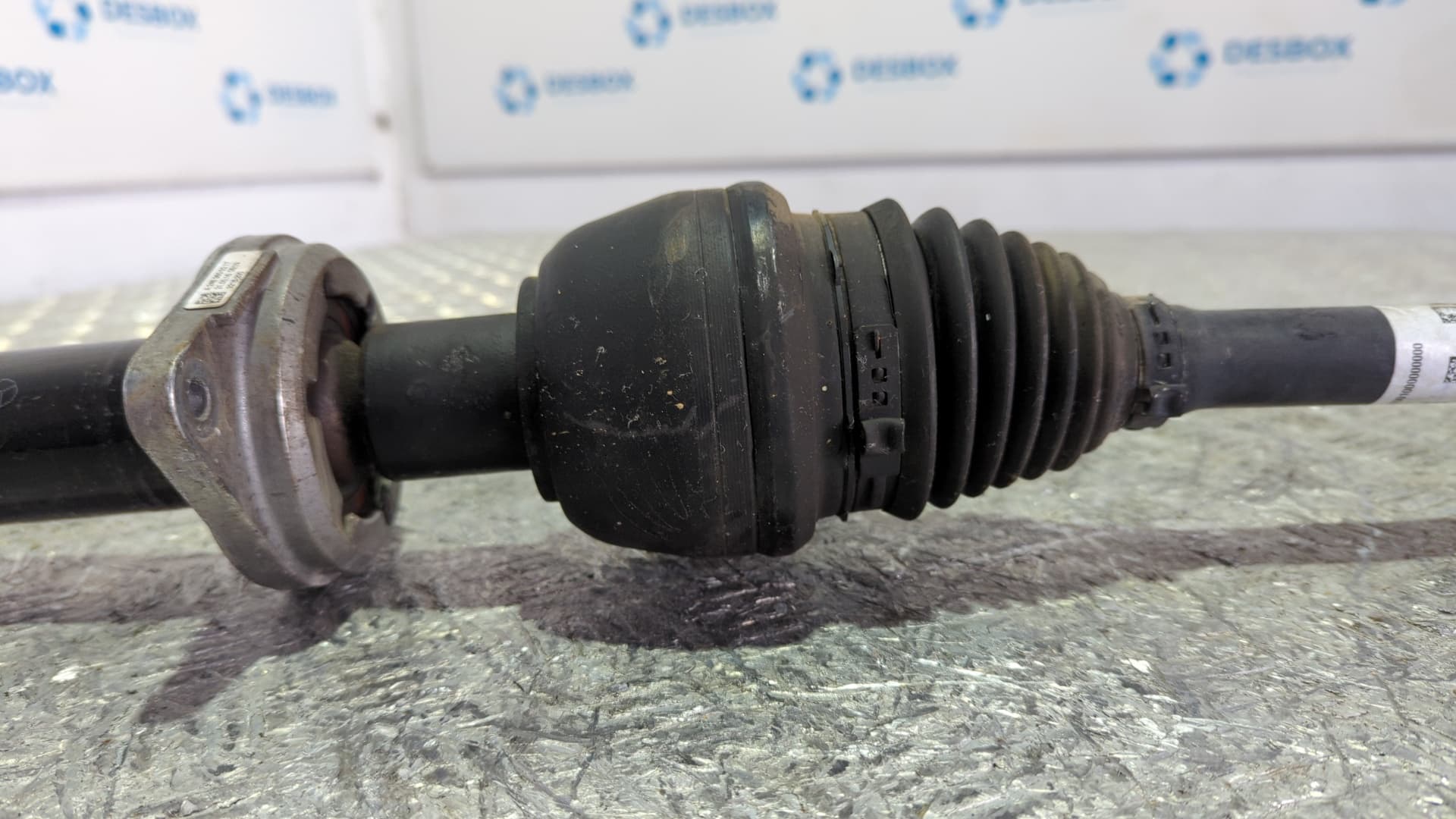 Recambio de TRANSMISION DELANTERA DERECHA para MERCEDES-BENZ CLASE A (W176) 2.2 651930 referencia OEM IAM A2463600274 - BLANCO 3