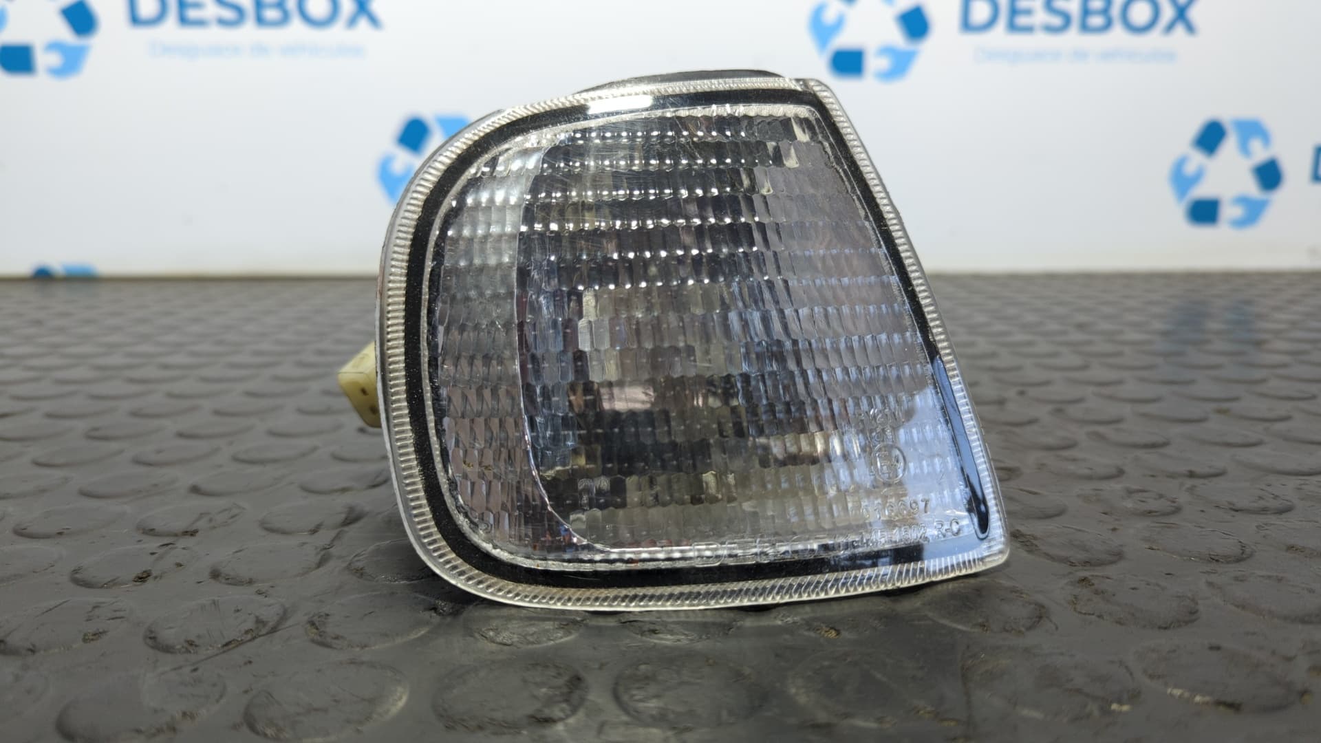 Recambio de PILOTO DELANTERO DERECHO para SEAT IBIZA (6K) 1.9 Diesel CAT (1Y) 1Y referencia OEM IAM 014451502 - BLANCO
