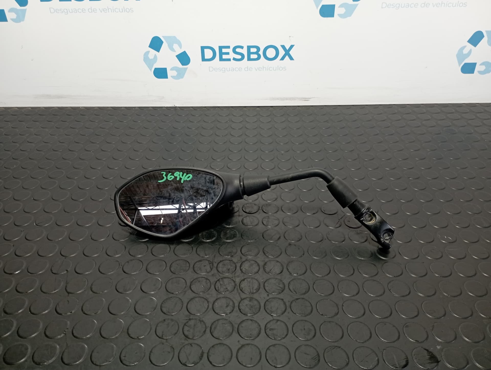 Recambio de RETROVISOR IZQUIERDO para BMW C 400 X A81A03A referencia OEM IAM 000557RVM111 - NEGRO
