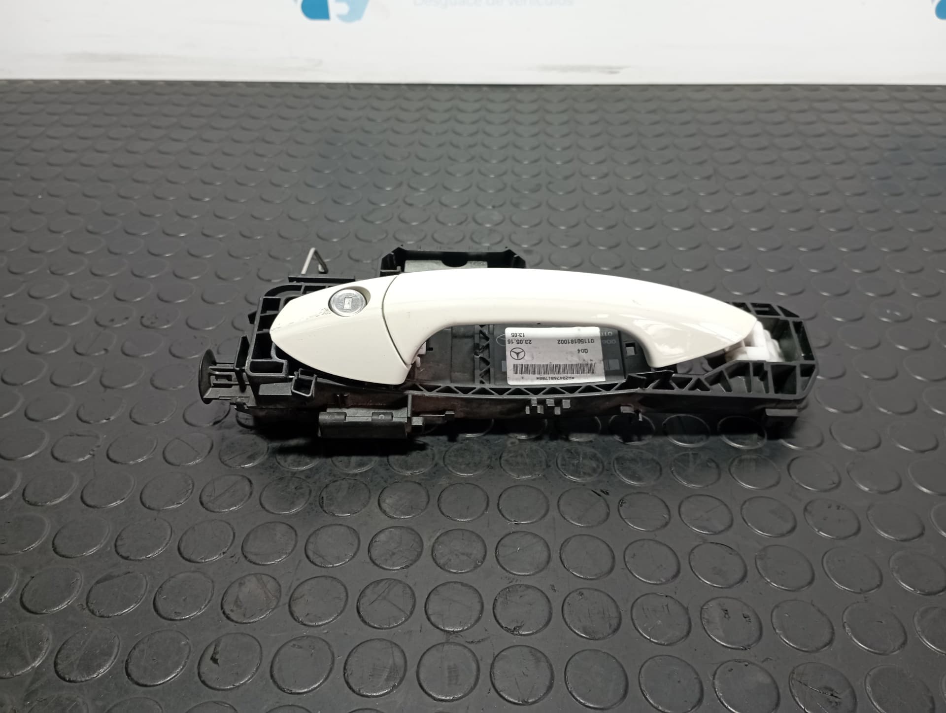 Recambio de MANETA DELANTERA IZQUIERDA para MERCEDES-BENZ CLASE A (W176) 2.2 651930 referencia OEM IAM A2047600170 - BLANCO 4