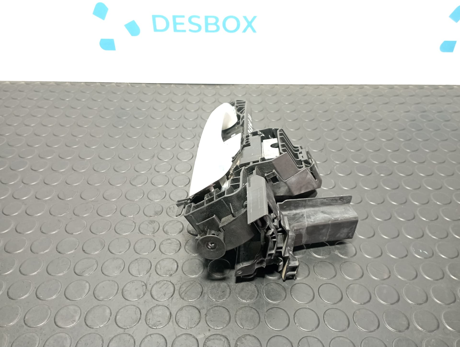 Recambio de MANETA DELANTERA DERECHA para MERCEDES-BENZ CLASE A (W176) 2.2 651930 referencia OEM IAM A2047600270  - BLANCO 4