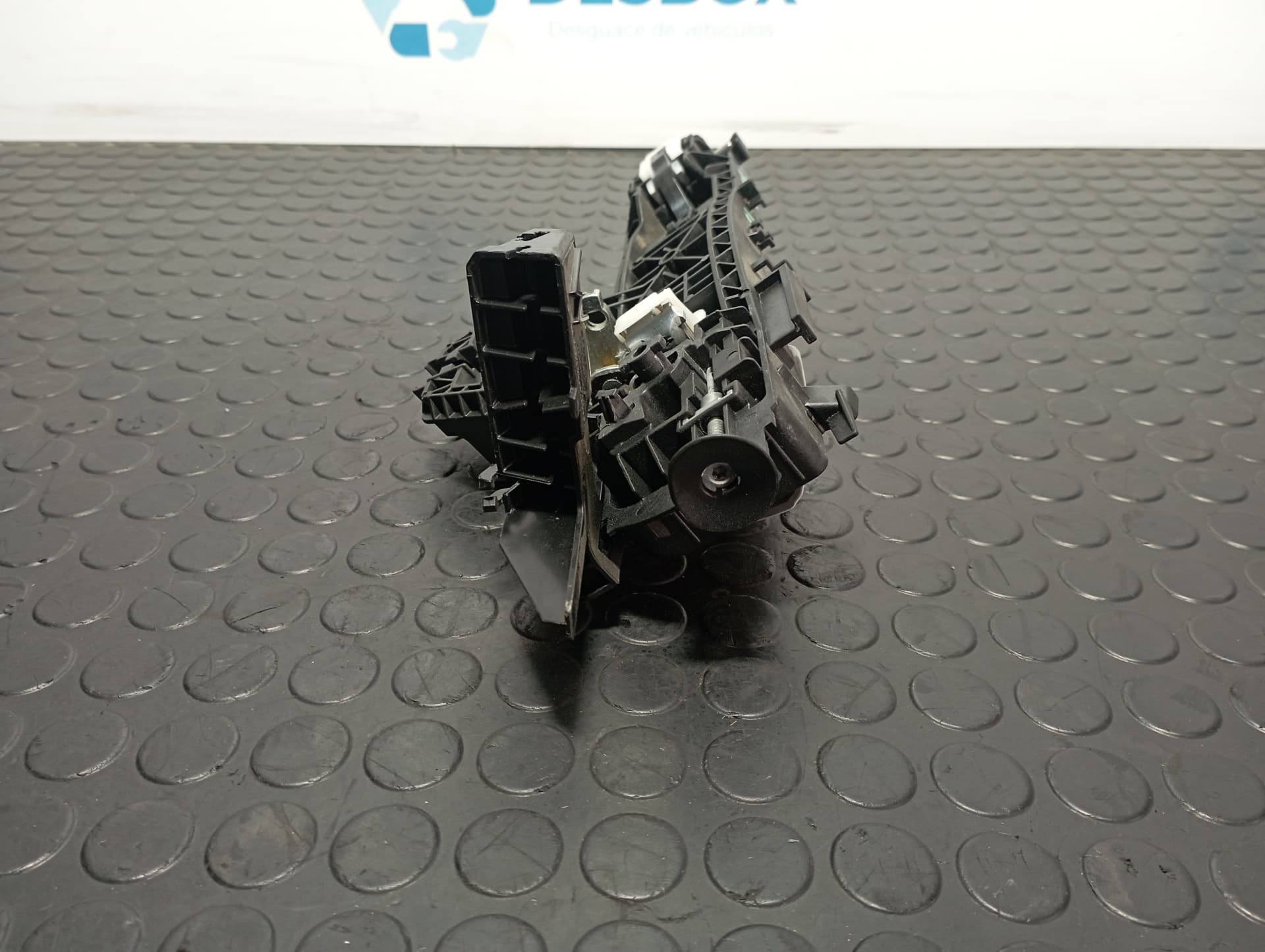 Recambio de MANETA TRASERA DERECHA para MERCEDES-BENZ CLASE A (W176) 2.2 651930 referencia OEM IAM A2047600270  - BLANCO 3