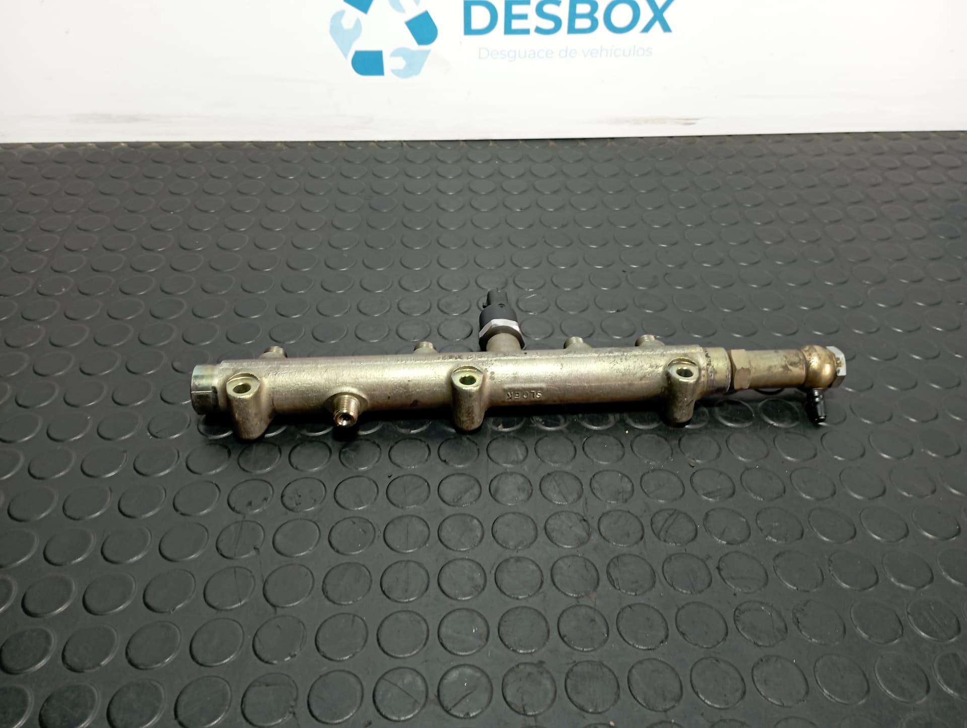 Recambio de RAMPA INYECTORA para IVECO DAILY COMBI 2.3 Diesel CAT F1AE0481B referencia OEM IAM 0445224006 - BLANCO 2