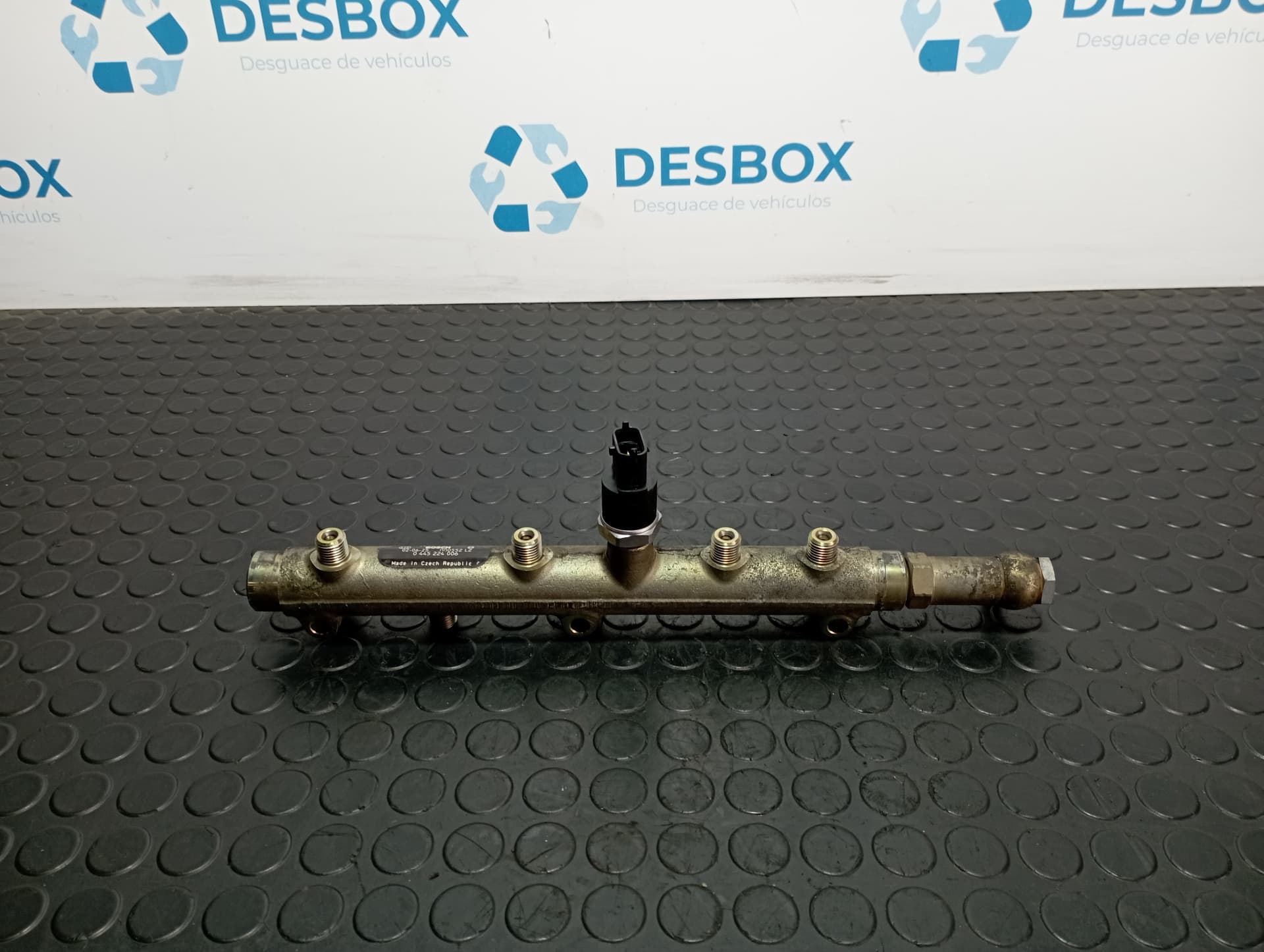 Recambio de RAMPA INYECTORA para IVECO DAILY COMBI 2.3 Diesel CAT F1AE0481B referencia OEM IAM 0445224006 - BLANCO 3