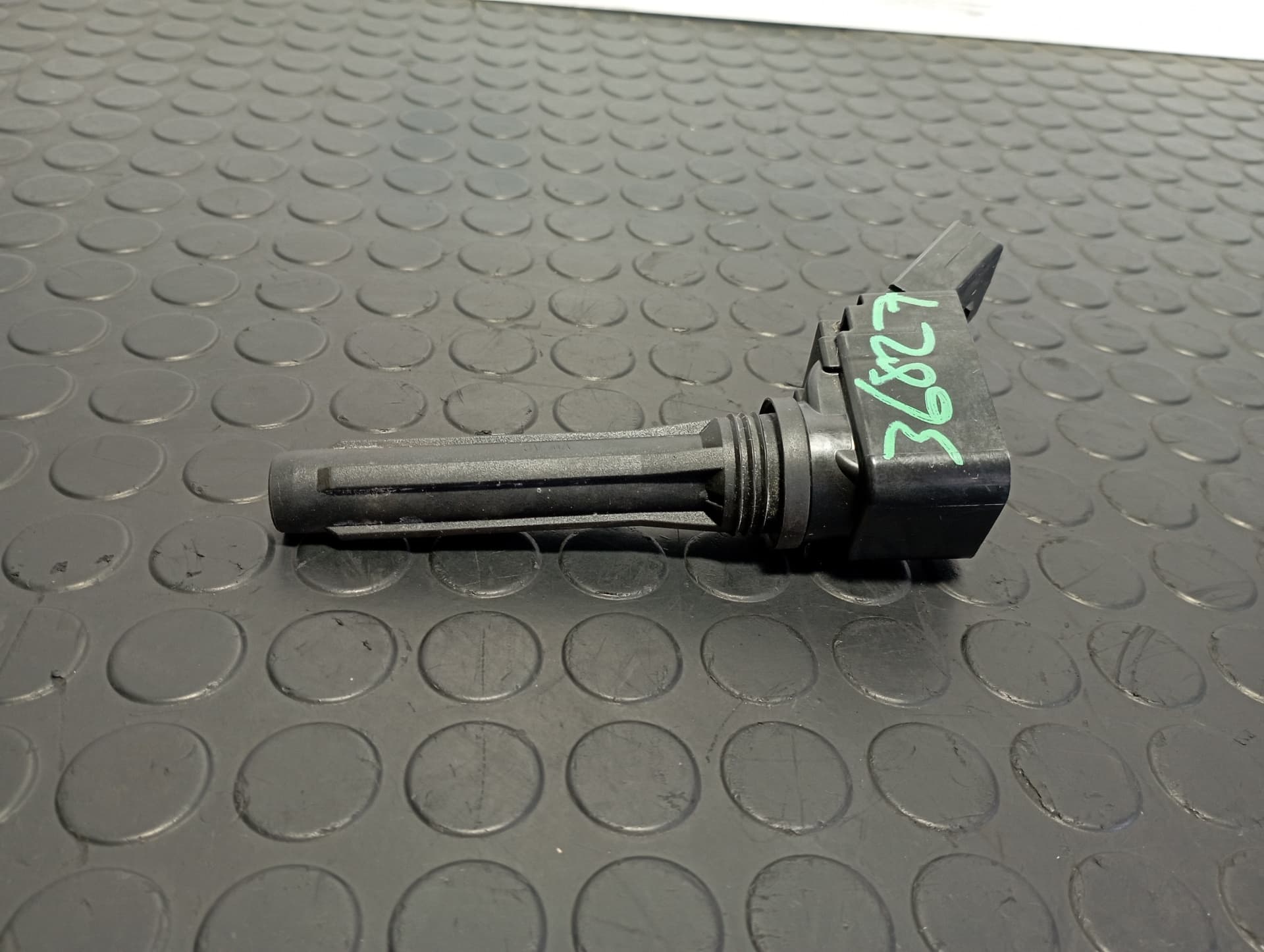 Recambio de BOBINA ENCENDIDO para VOLKSWAGEN POLO VI (AE1) * DLAC referencia OEM IAM 04C905110E  - BLANCO 3