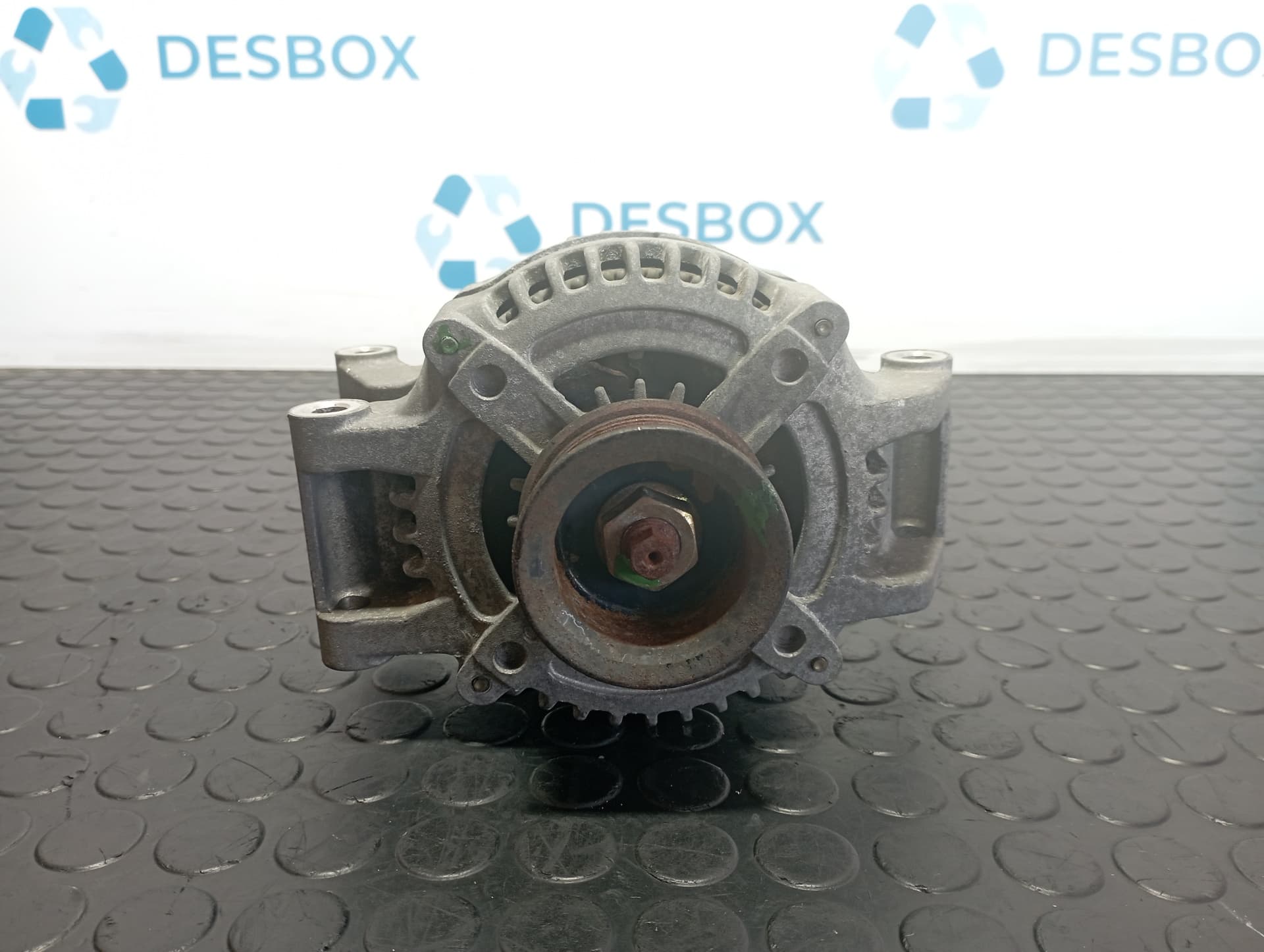 Recambio de ALTERNADOR para CHRYSLER VOYAGER (RG) 2.4 LX (I) EDZ referencia OEM IAM 4210000070 - GRIS