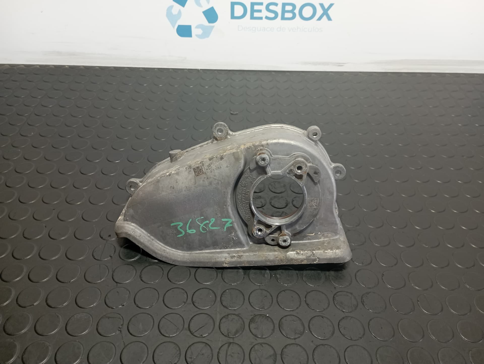 Recambio de TAPA DISTRIBUCION para VOLKSWAGEN POLO VI (AE1) * DLAC referencia OEM IAM 05C109108A - BLANCO