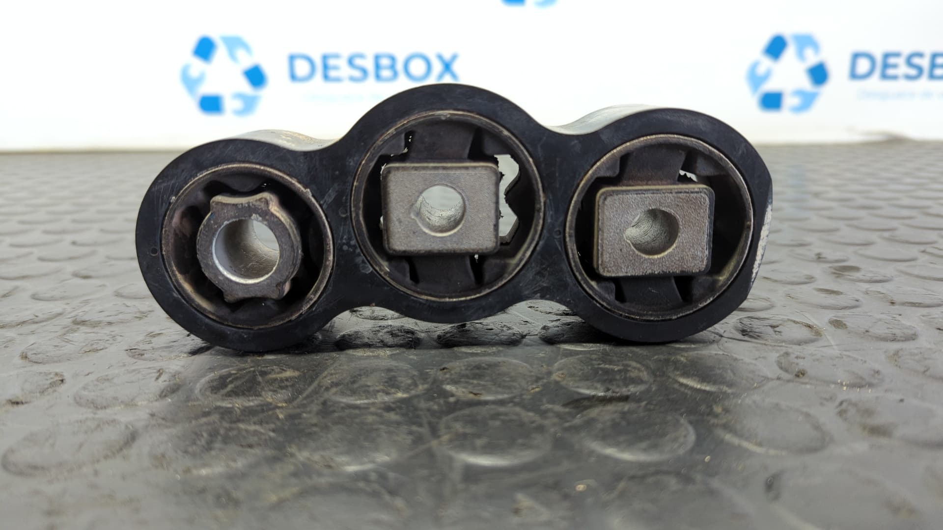 Recambio de SOPORTE MOTOR para BMW C 400 X A81A03A referencia OEM IAM 221185653093 - NEGRO 2