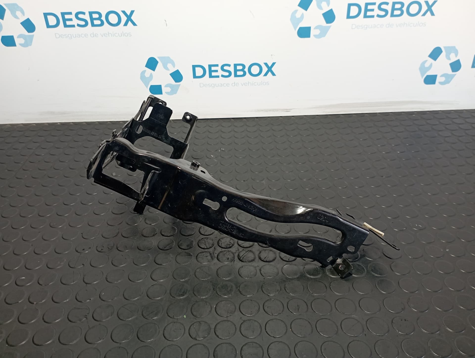 Recambio de SOPORTE FARO IZQUIERDO para BMW SERIE 4 COUPE (F32) 420d N47D20C referencia OEM IAM KA98854080309 - GRIS