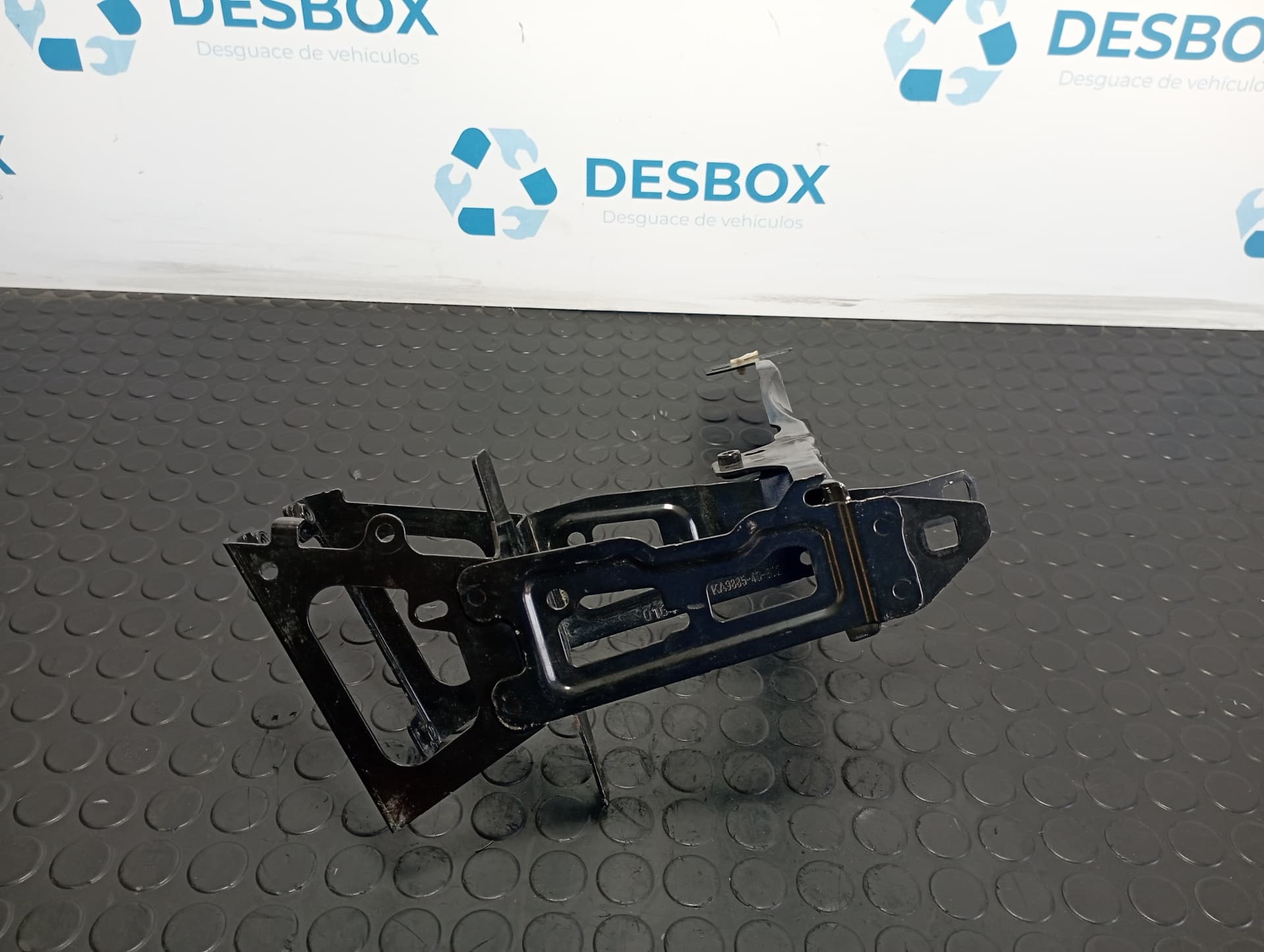 Recambio de SOPORTE FARO IZQUIERDO para BMW SERIE 4 COUPE (F32) 420d N47D20C referencia OEM IAM KA98854080309 - GRIS 2