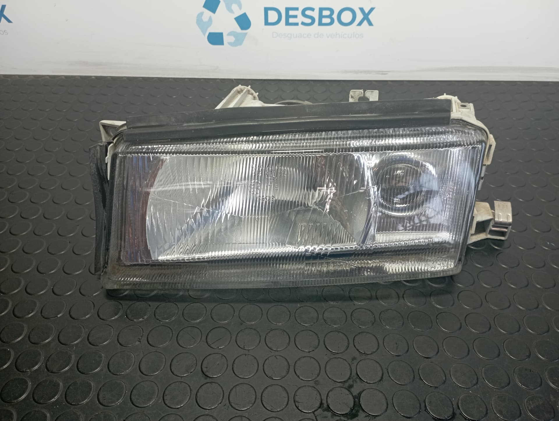 Recambio de FARO IZQUIERDO para SKODA OCTAVIA BERLINA (1U2) Collection AHF referencia OEM IAM 086651104L - BLANCO