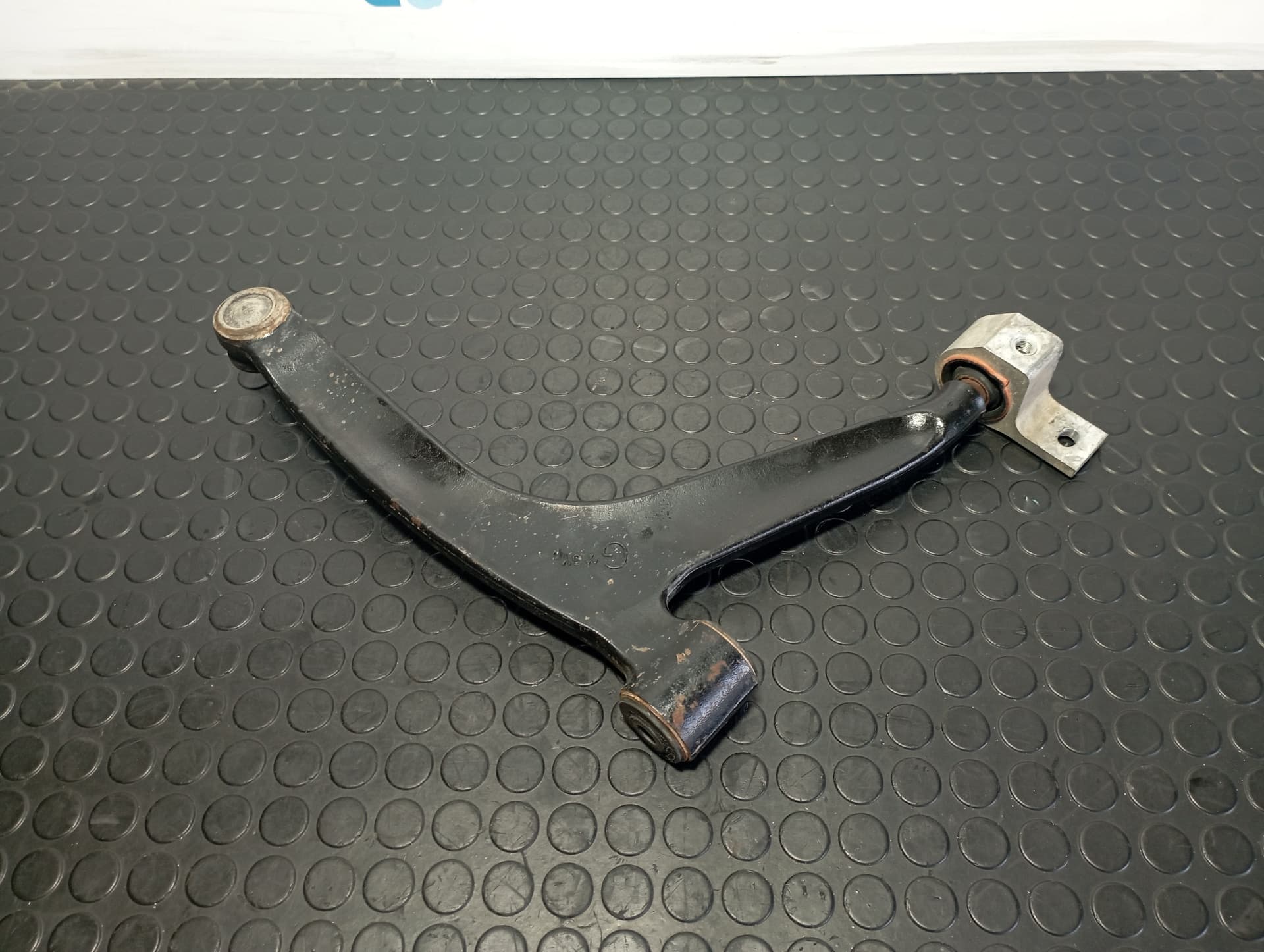 Recambio de BRAZO IZQUIERDO INFERIOR DELANTERO para PEUGEOT PARTNER (S2) 2.0 HDI RHY - BLANCO 2