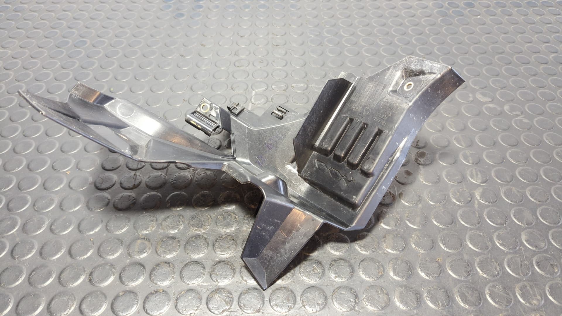 Recambio de GUARDABARROS TRASERO para BMW C 400 X A81A03A referencia OEM IAM 46628558229 - NEGRO 2