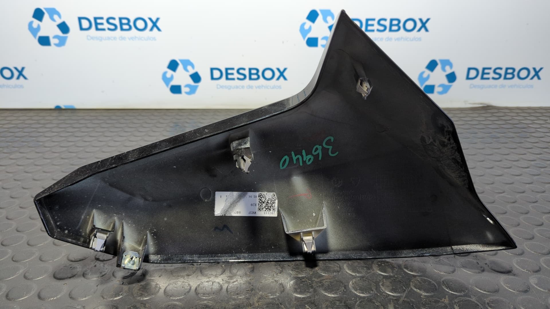 Recambio de MOLDURA para BMW C 400 X A81A03A referencia OEM IAM 46638558250 - NEGRO 2