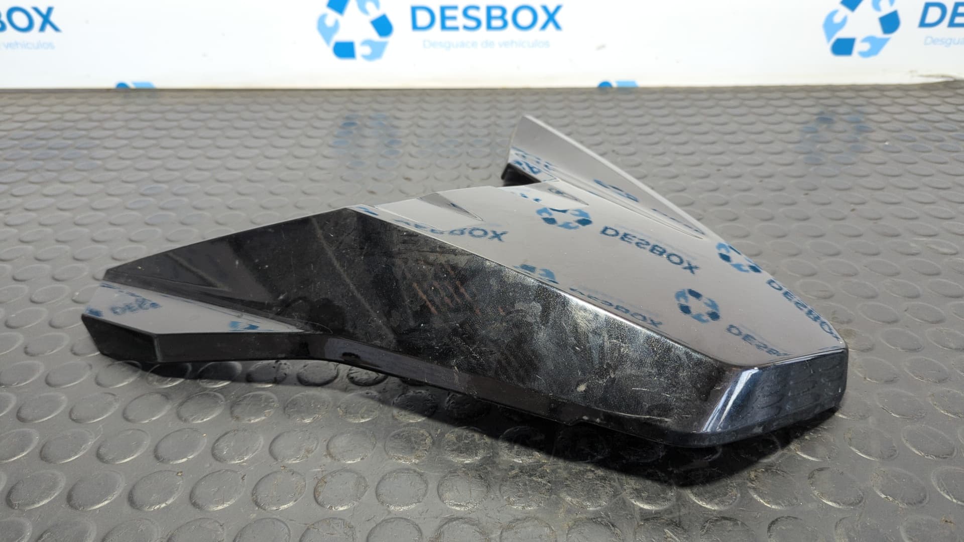 Recambio de MOLDURA para BMW C 400 X A81A03A referencia OEM IAM 46638558254 - NEGRO 4