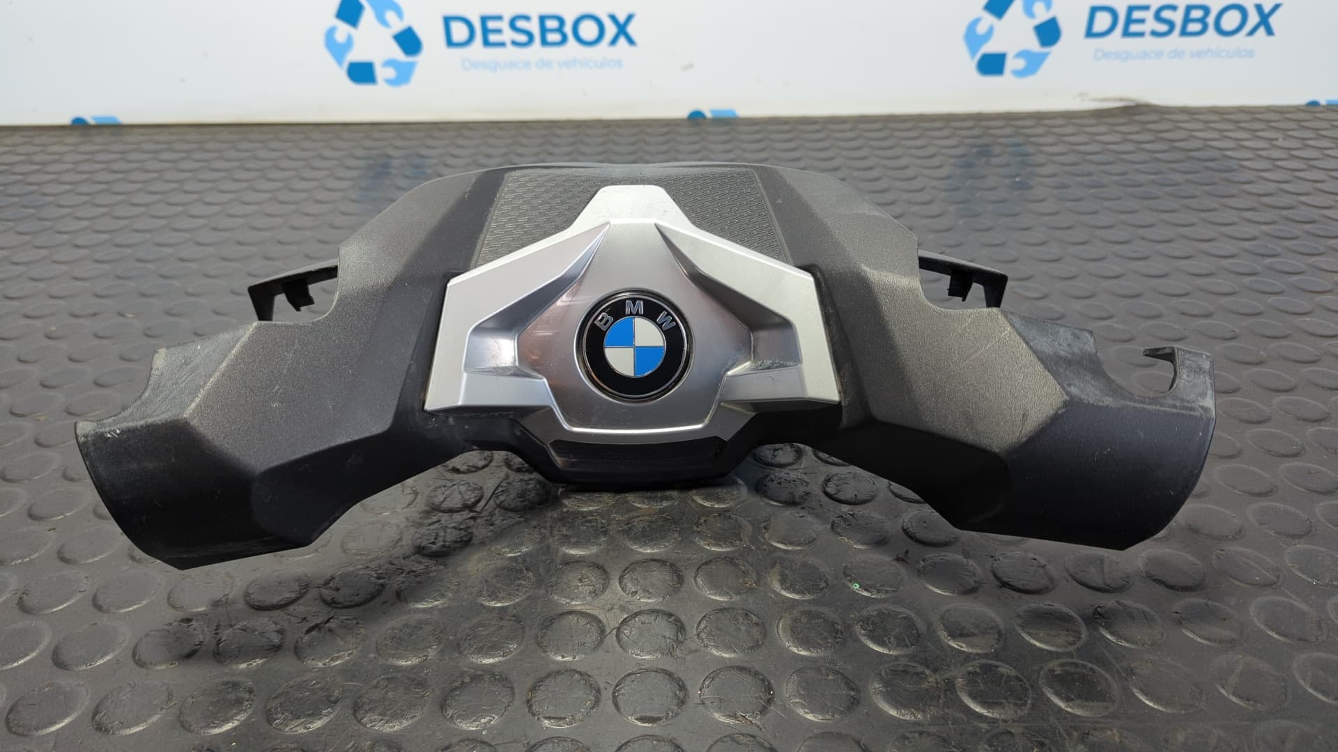 Recambio de MOLDURA para BMW C 400 X A81A03A referencia OEM IAM 46638566924 - NEGRO