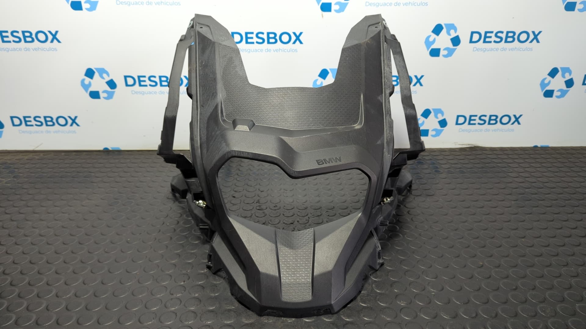 Recambio de CARENADO para BMW C 400 X A81A03A referencia OEM IAM 46638558251 - NEGRO