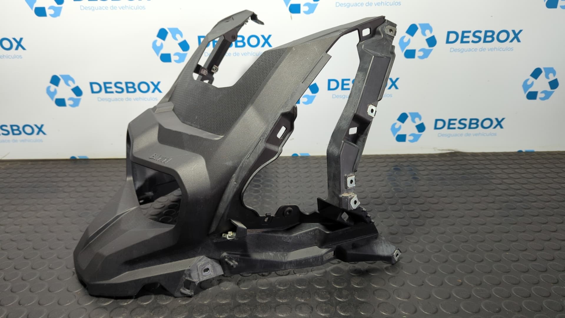 Recambio de CARENADO para BMW C 400 X A81A03A referencia OEM IAM 46638558251 - NEGRO 2