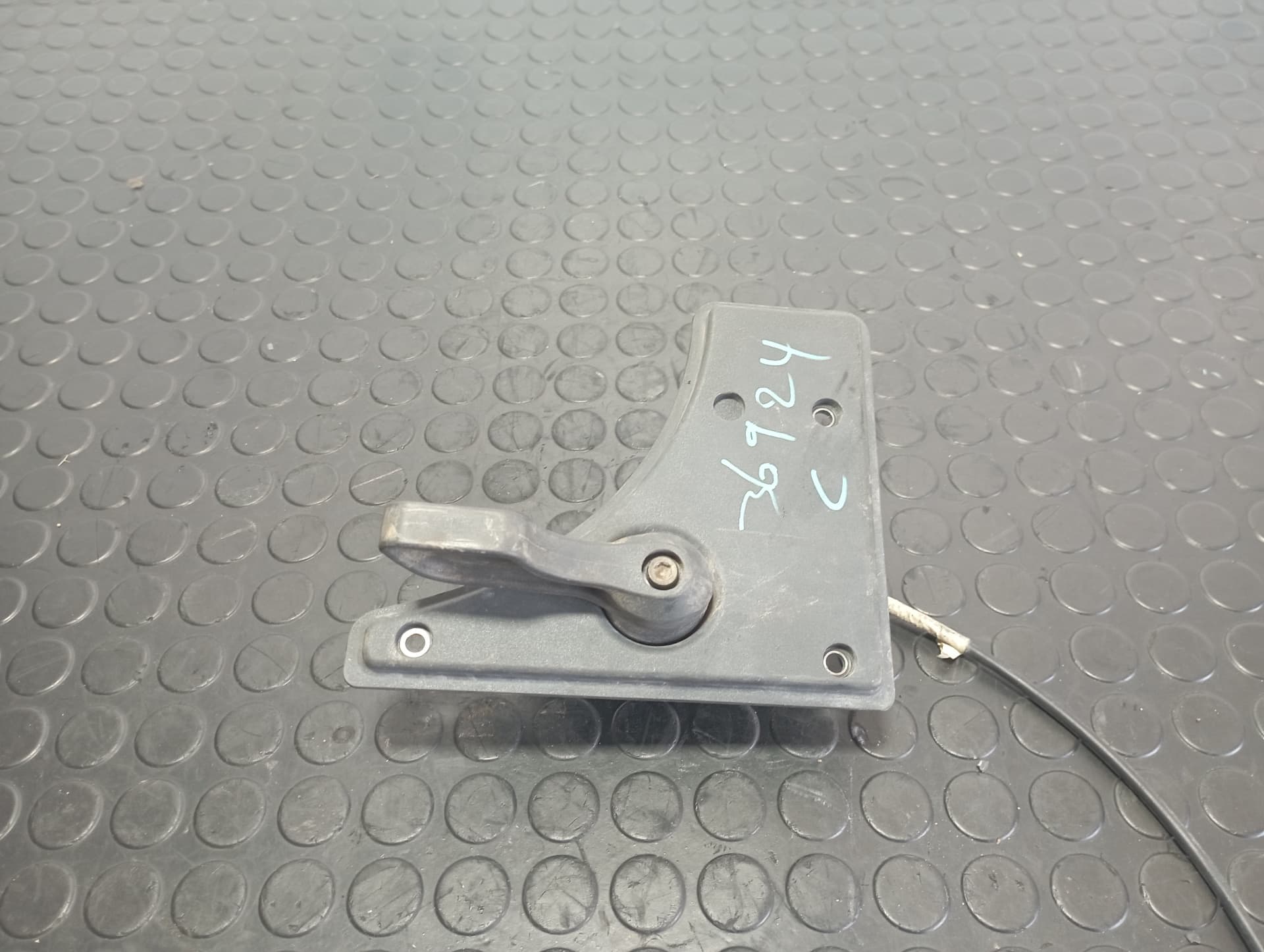 Recambio de MANETA INTERIOR LATERAL DERECHA para PEUGEOT BOXER CAJA CERR. TECHO ELEVADO (BAT.3450)(335)(2007 =>) 2.2 HDI 4HU referencia OEM IAM 242609 - AZUL 2