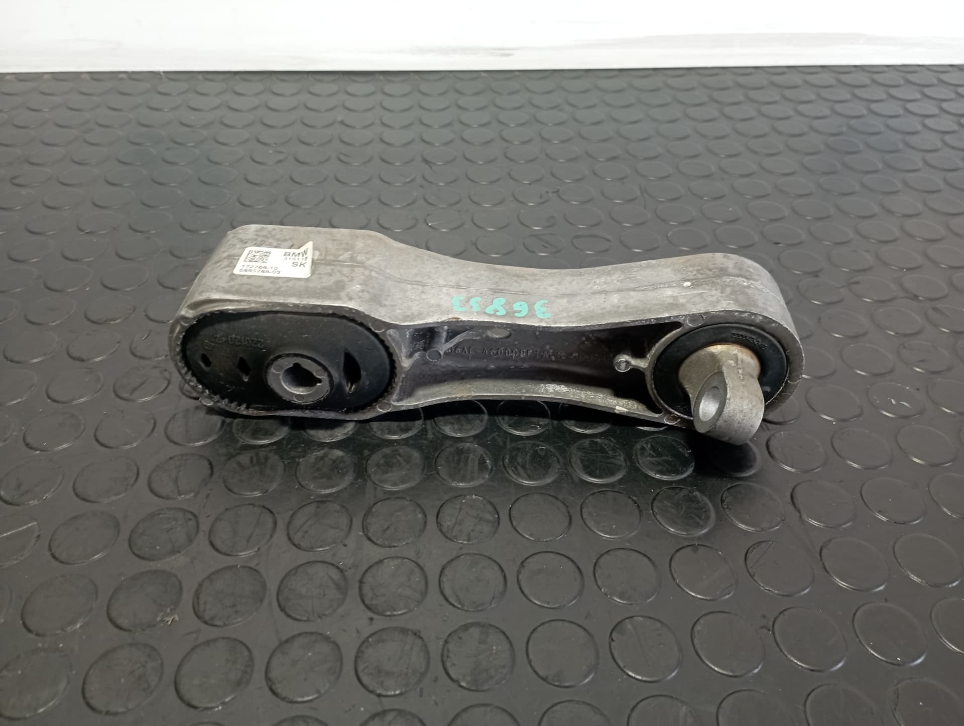 Recambio de SOPORTE CAMBIO para BMW SERIE X1 (F48) X1 SDRIVE 18D B47C20A referencia OEM IAM 688578803 - BLANCO