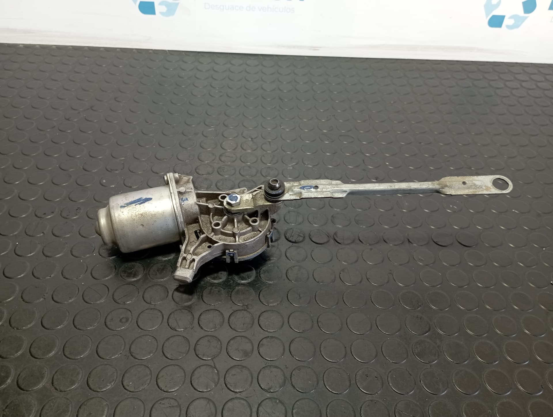 Recambio de MOTOR LIMPIA DELANTERO para RENAULT FLUENCE Dynamique K9KG8 referencia OEM IAM 64300024 - BLANCO