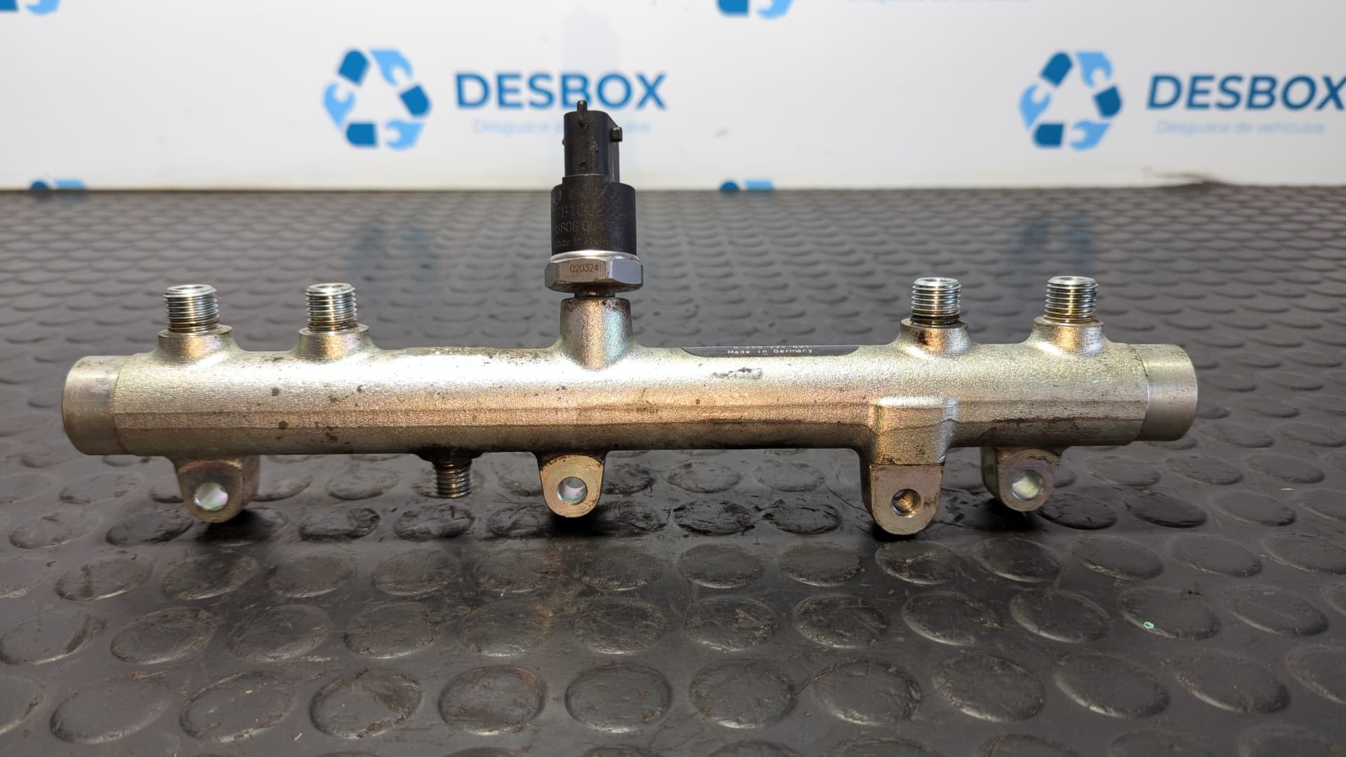 Recambio de RAMPA INYECTORA para PEUGEOT BOXER CAJA ABIERTA (RS2850) 814043S referencia OEM IAM 0445224009