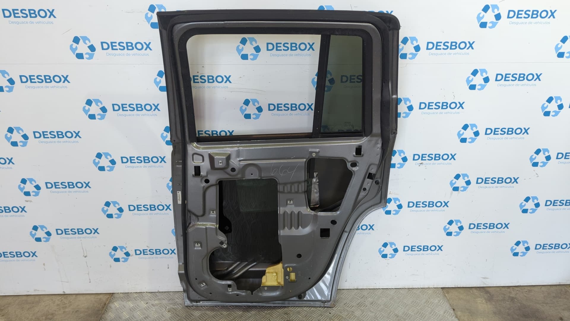 Recambio de PUERTA TRASERA DERECHA para CHRYSLER JEEP COMPASS 2.2 CRD CAT 651 925 ON - GRIS 5