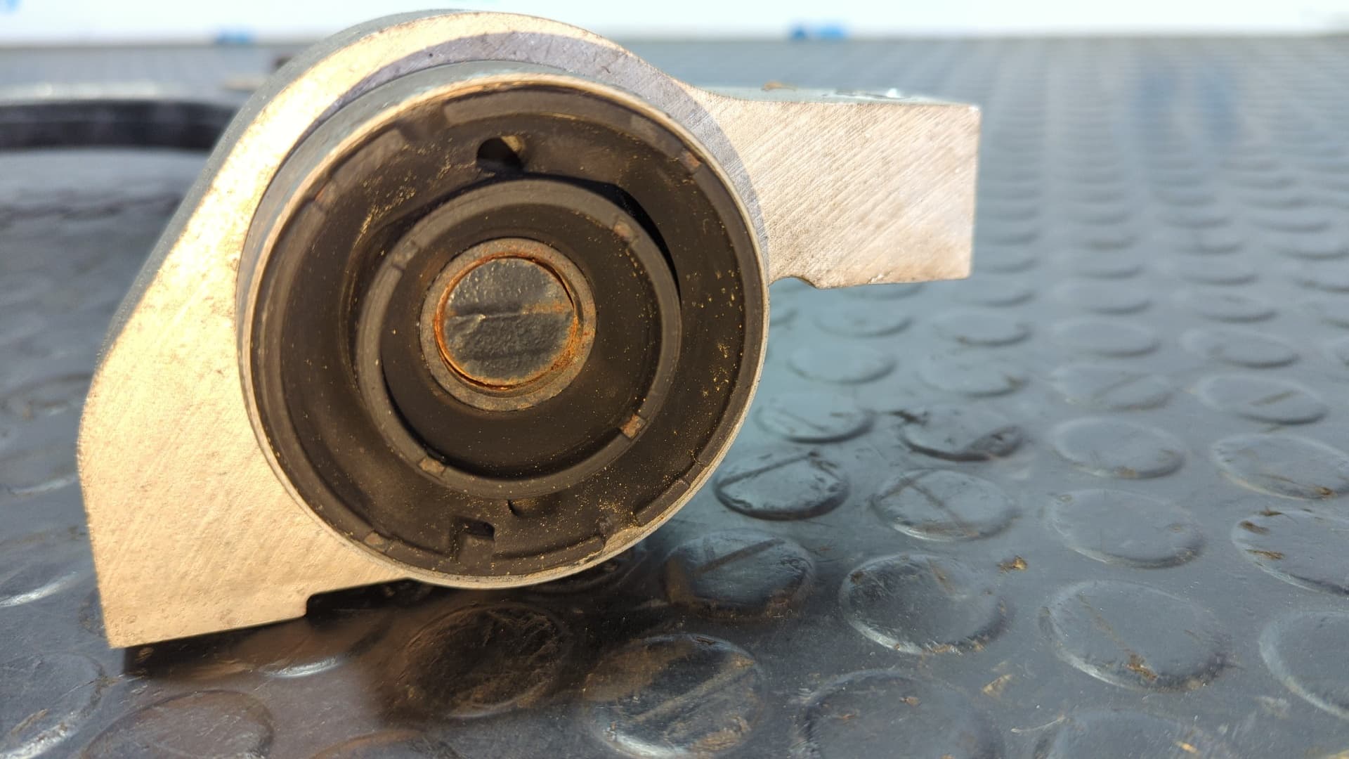 Recambio de BRAZO IZQUIERDO INFERIOR DELANTERO para PEUGEOT 508 SW SW ALLURE HDI 116 RH02 referencia OEM IAM 7BAA11 - NEGRO 4