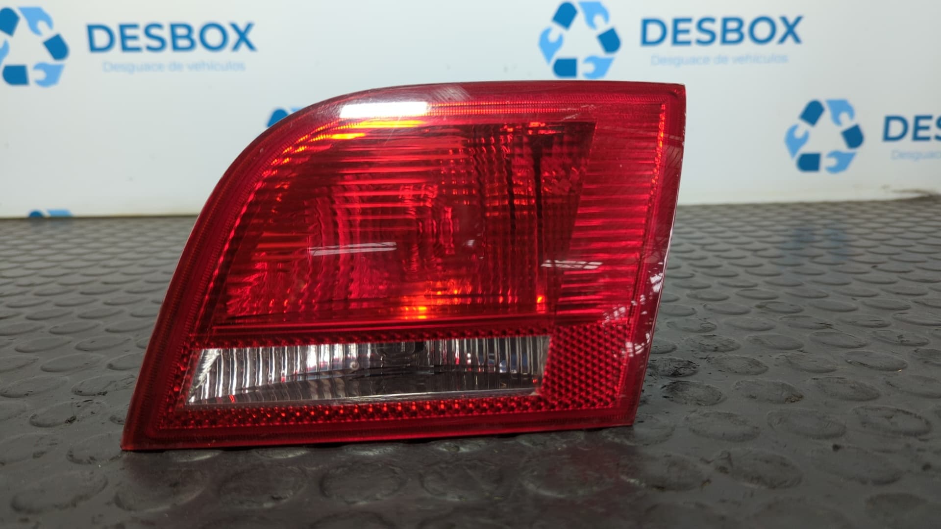 Recambio de PILOTO PORTON DERECHO para AUDI A3 SPORTBACK (8P) 1.9 TDI BXE - NEGRO