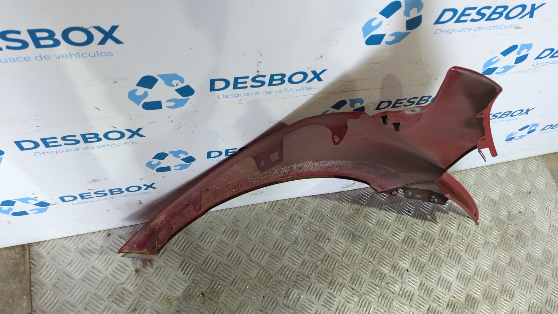 Recambio de ALETA DELANTERA IZQUIERDA para RENAULT MEGANE III COUPE MEGANE COUPE 1.5 DCI K9KG8 - ROJO 3