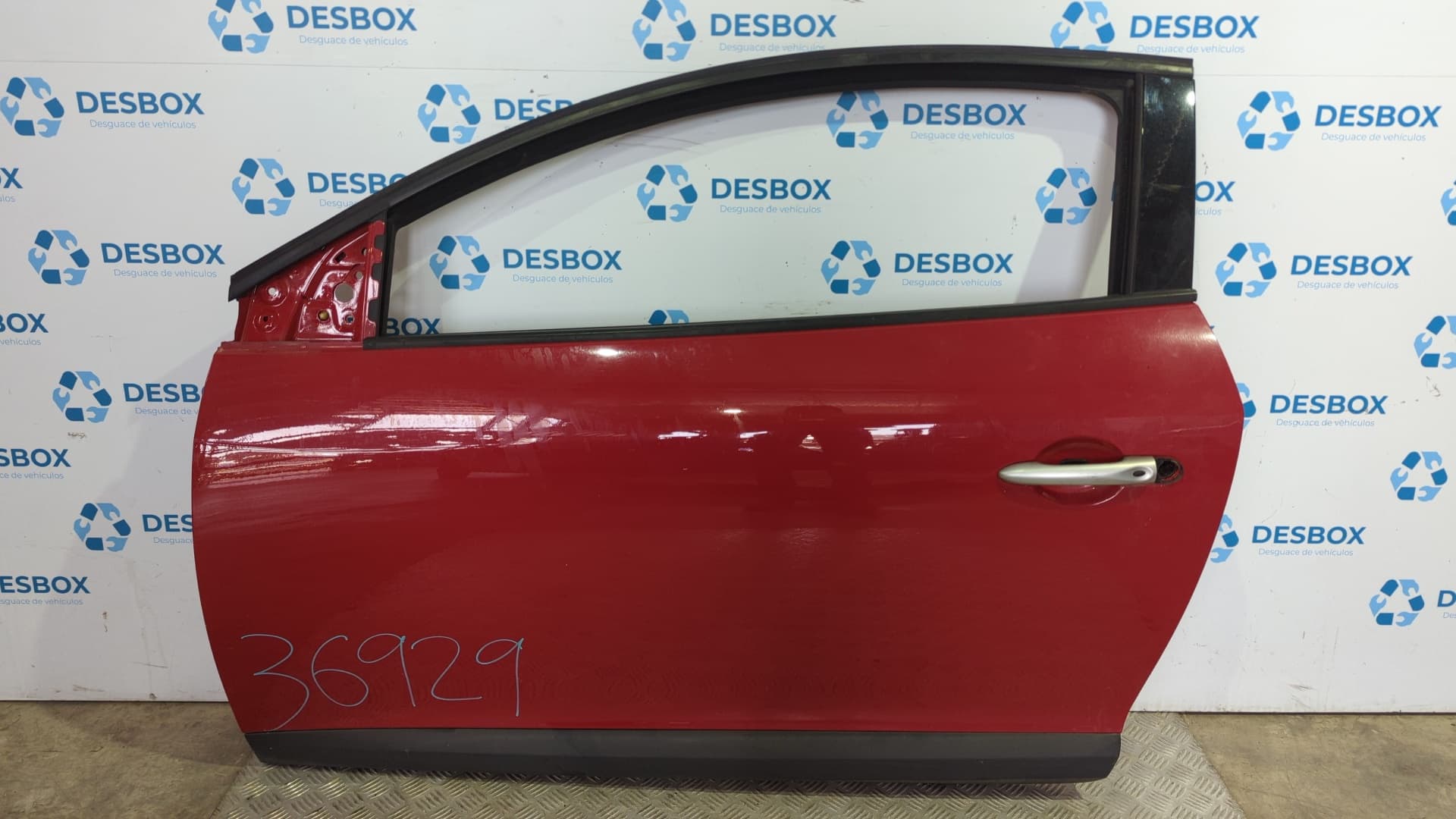 Recambio de PUERTA DELANTERA IZQUIERDA para RENAULT MEGANE III COUPE MEGANE COUPE 1.5 DCI K9KG8 - ROJO
