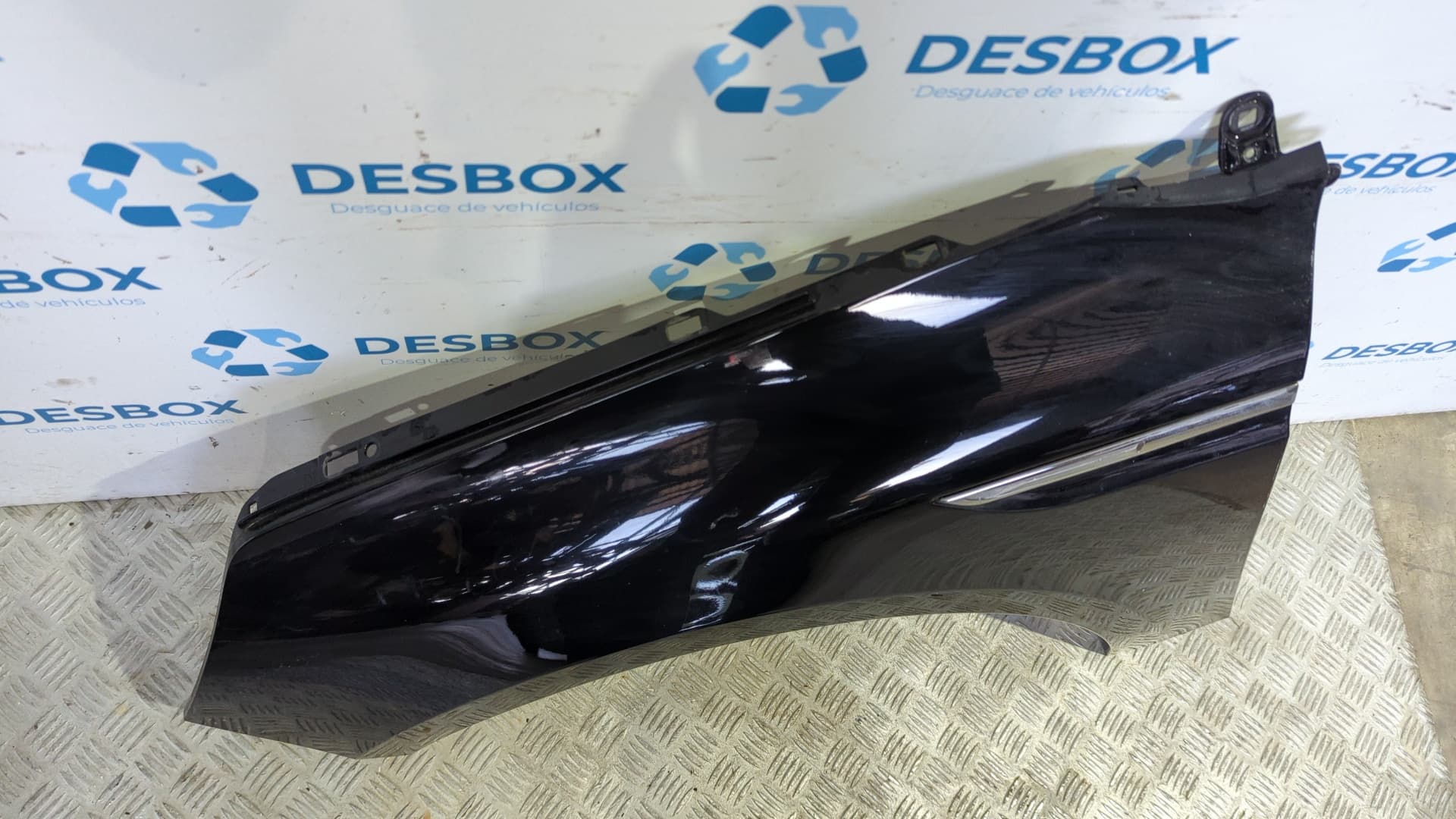 Recambio de ALETA DELANTERA IZQUIERDA para RENAULT MEGANE IV BERLINA 5P 1.5 DCI K9KG6 - NEGRO 3