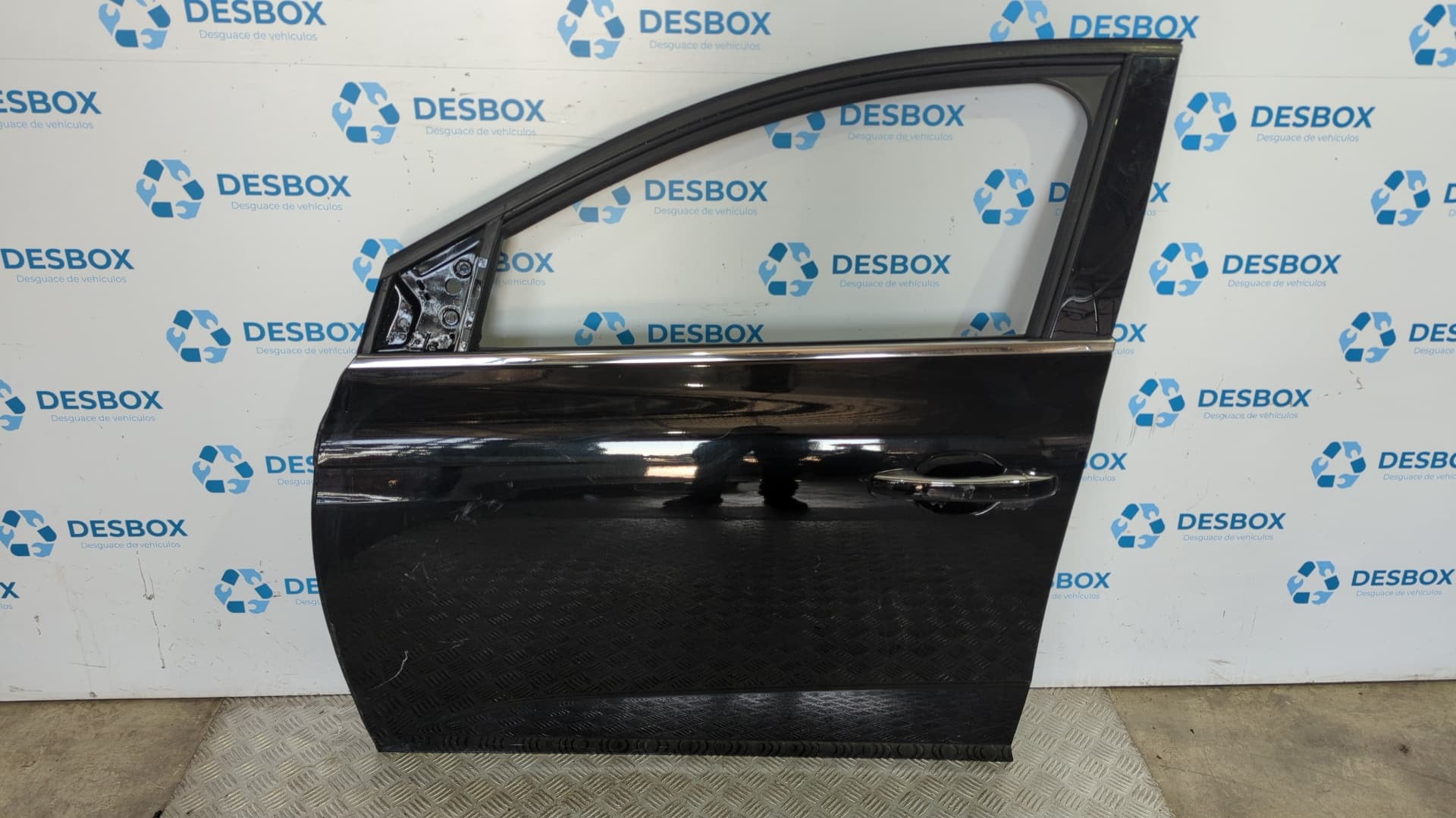 Recambio de PUERTA DELANTERA IZQUIERDA para RENAULT MEGANE IV BERLINA 5P 1.5 DCI K9KG6 - NEGRO
