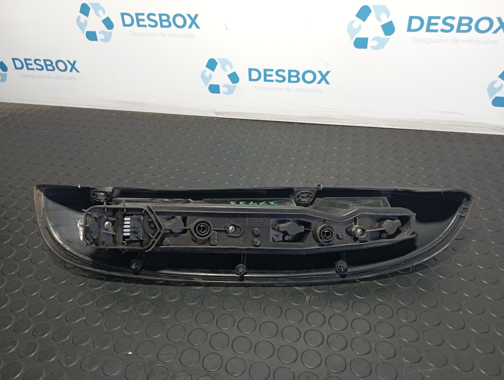 Recambio de PILOTO TRASERO IZQUIERDO para OPEL CORSA C 1.2 Z12XEP referencia OEM IAM 09114336 - NEGRO 2