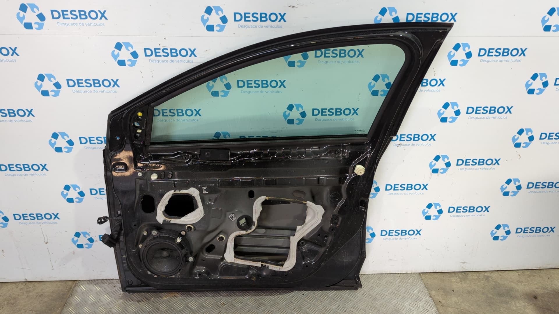 Recambio de PUERTA DELANTERA DERECHA para RENAULT MEGANE IV BERLINA 5P 1.5 DCI K9KG6 - NEGRO 2