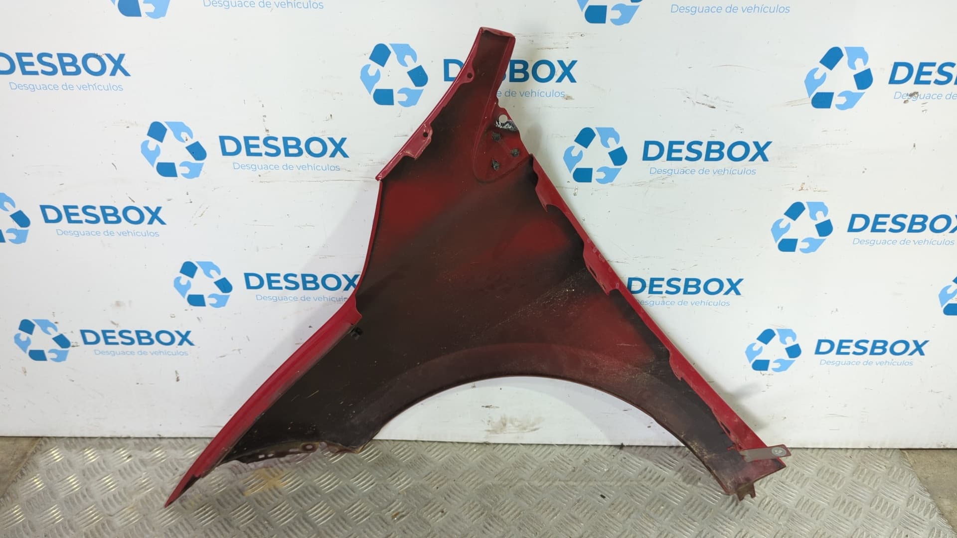 Recambio de ALETA DELANTERA DERECHA para RENAULT MEGANE III COUPE MEGANE COUPE 1.5 DCI K9KG8 - ROJO 4