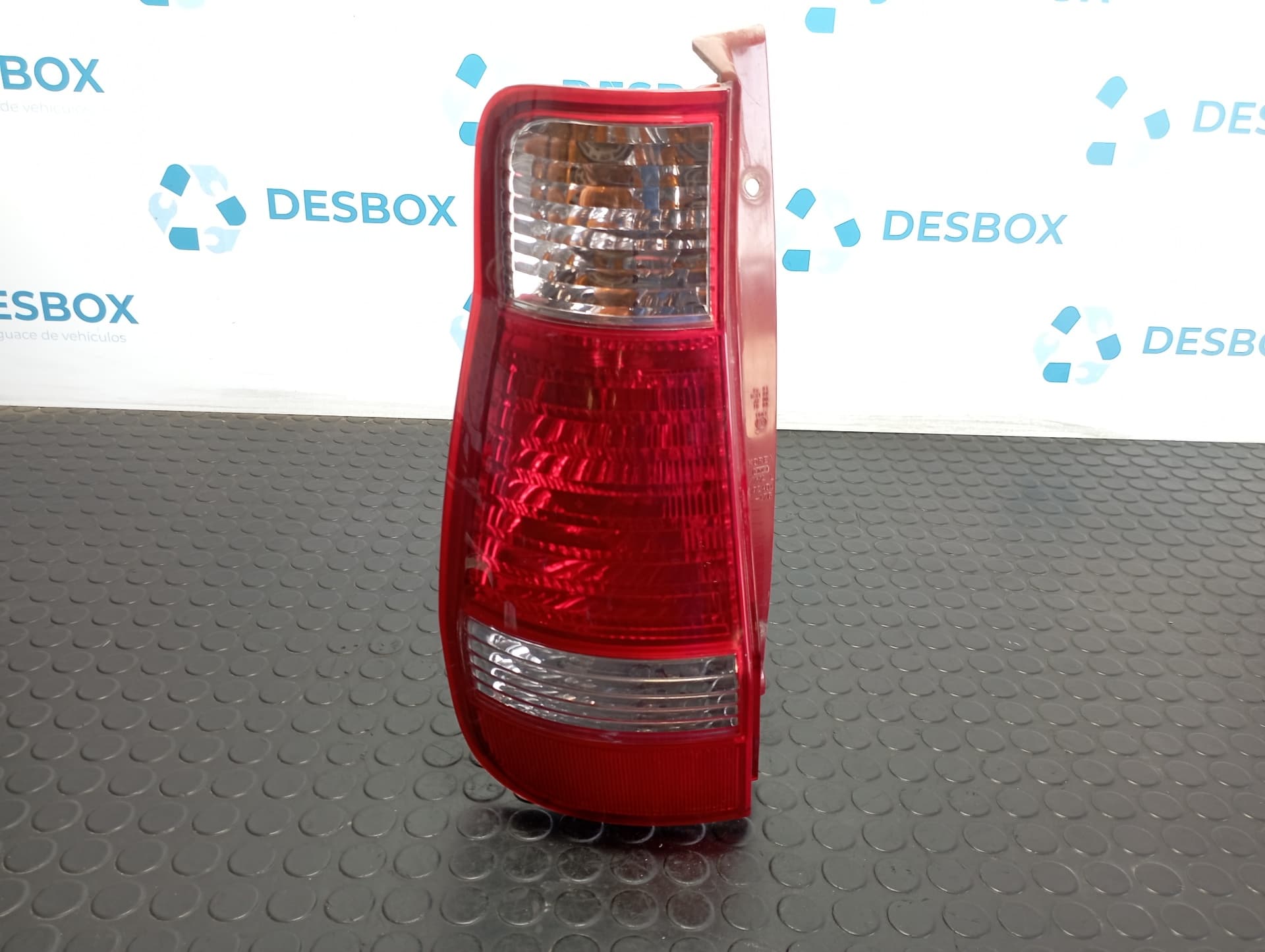 Recambio de PILOTO TRASERO IZQUIERDO para HYUNDAI MATRIX (FC) 1.5 CRDI D4FA referencia OEM IAM 92401176 - GRUS